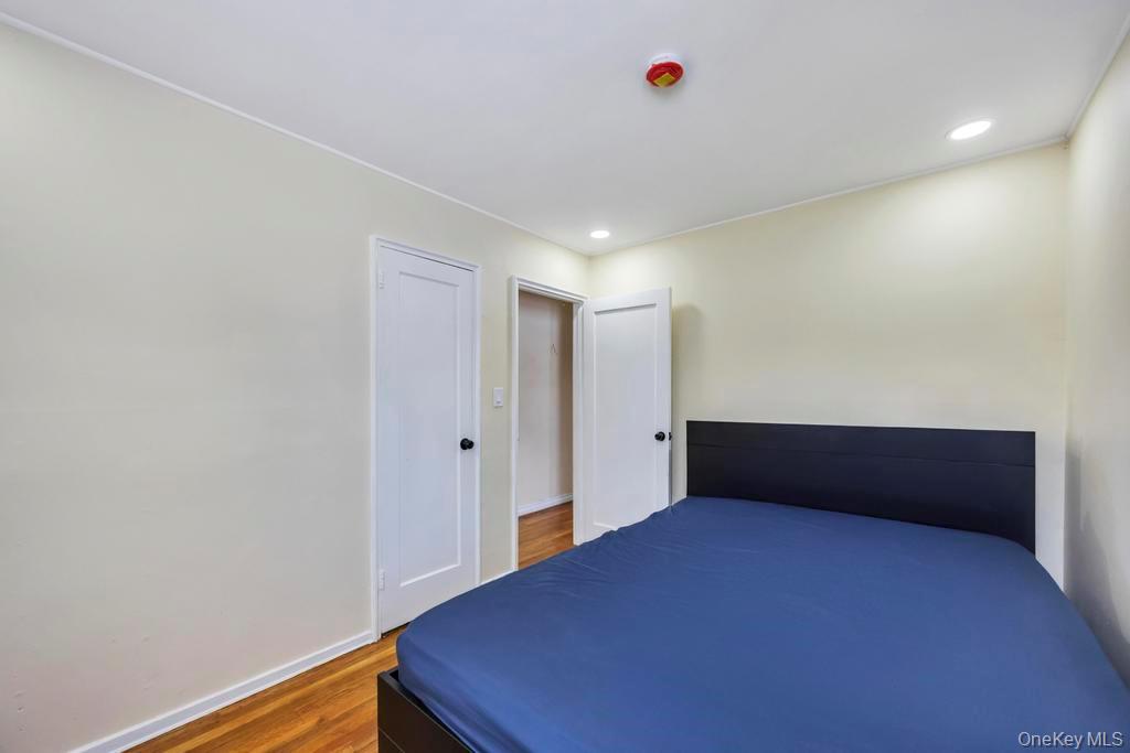 #10 photo, 41 Winding Road, Hicksville , NY 11801