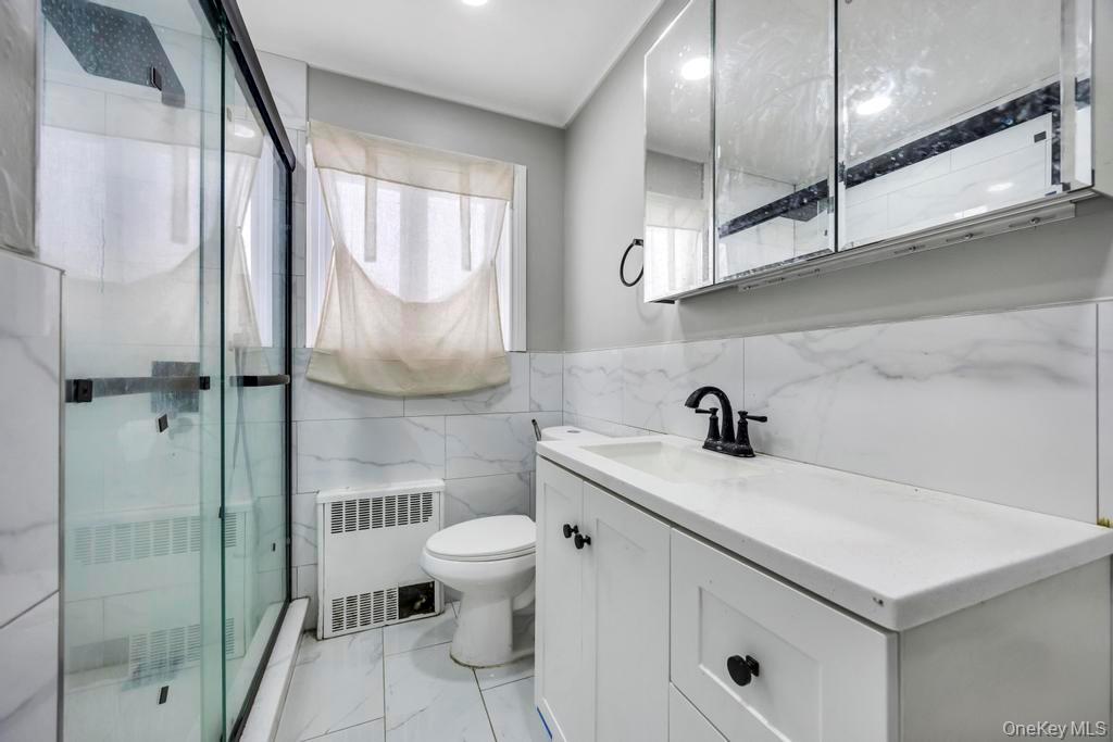 #11 photo, 41 Winding Road, Hicksville , NY 11801