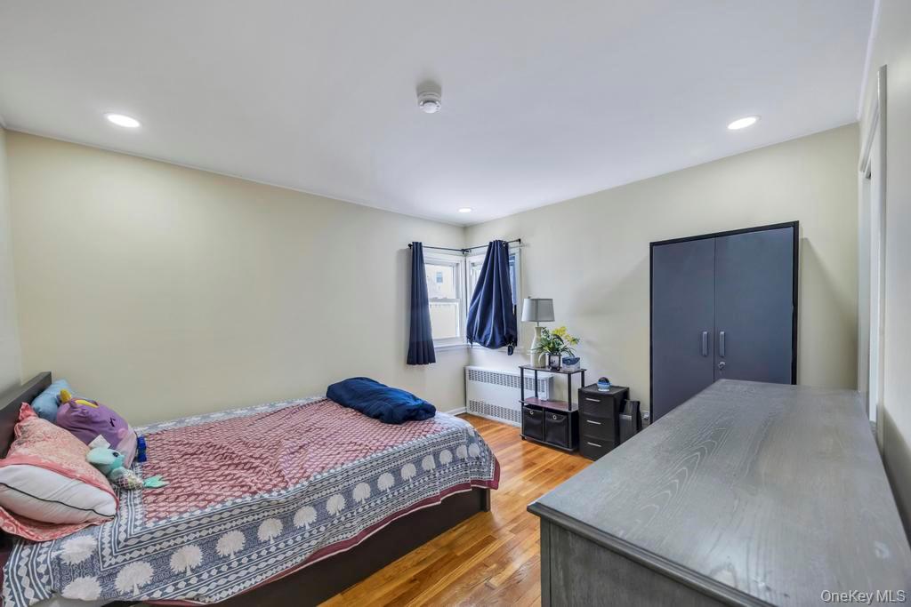 #13 photo, 41 Winding Road, Hicksville , NY 11801