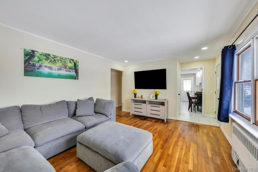 #6 photo, 41 Winding Road, Hicksville , NY 11801