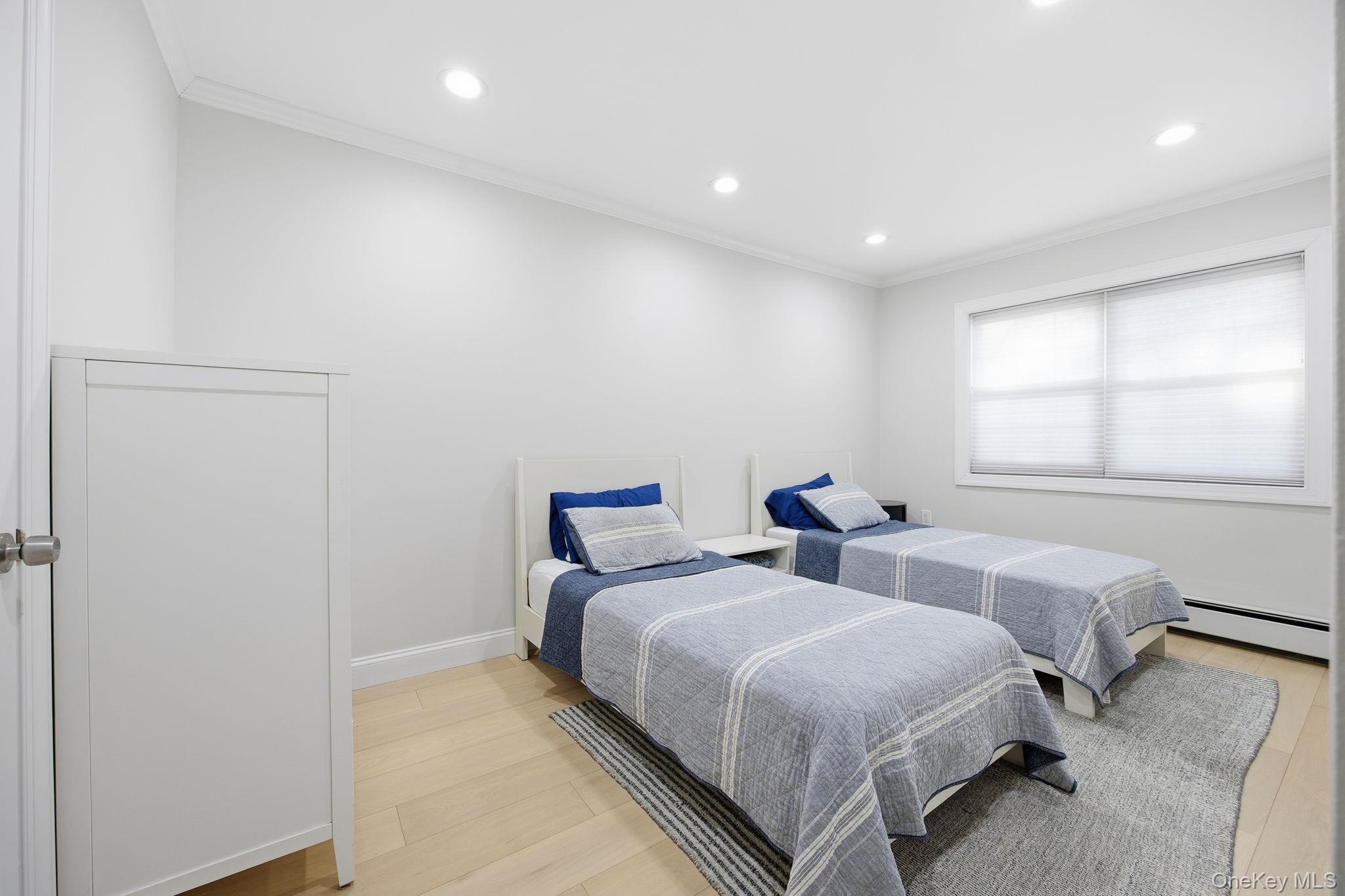 #15 photo, 2403 88th Street, 뉴욕퀸즈 East Elmhurst , NY 11369