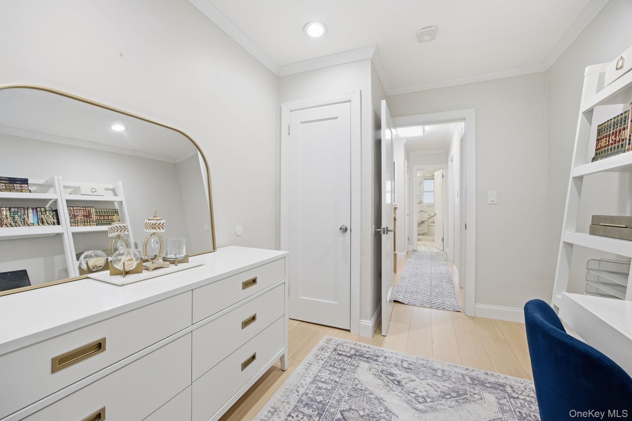 #16 photo, 2403 88th Street, 뉴욕퀸즈 East Elmhurst , NY 11369