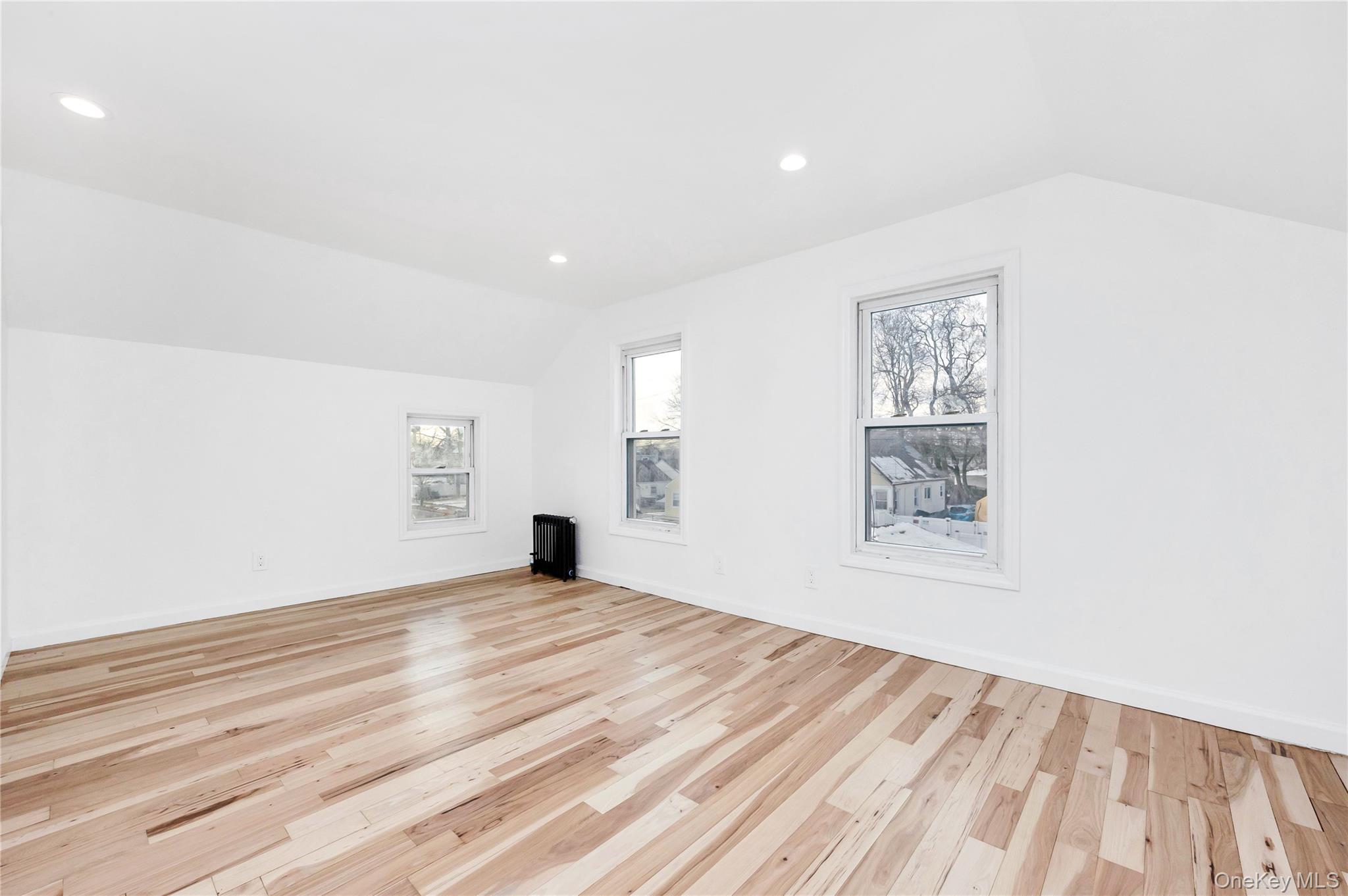 #20 photo, 296 Harvard Street, 롱 아일랜드 Hempstead , NY 11550