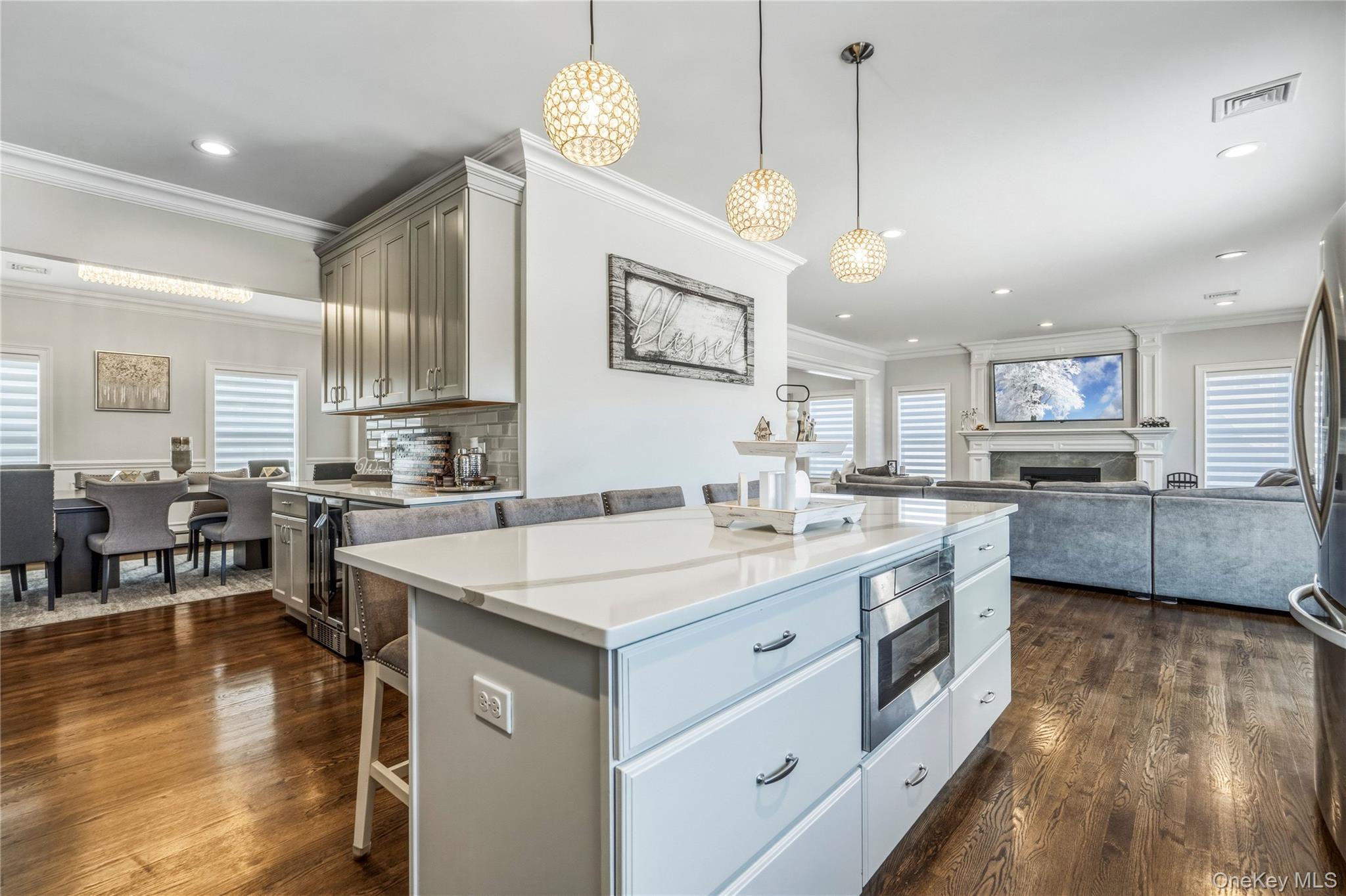 #15 photo, 3 Manor Court, 東長島 Mount Sinai , NY 11766