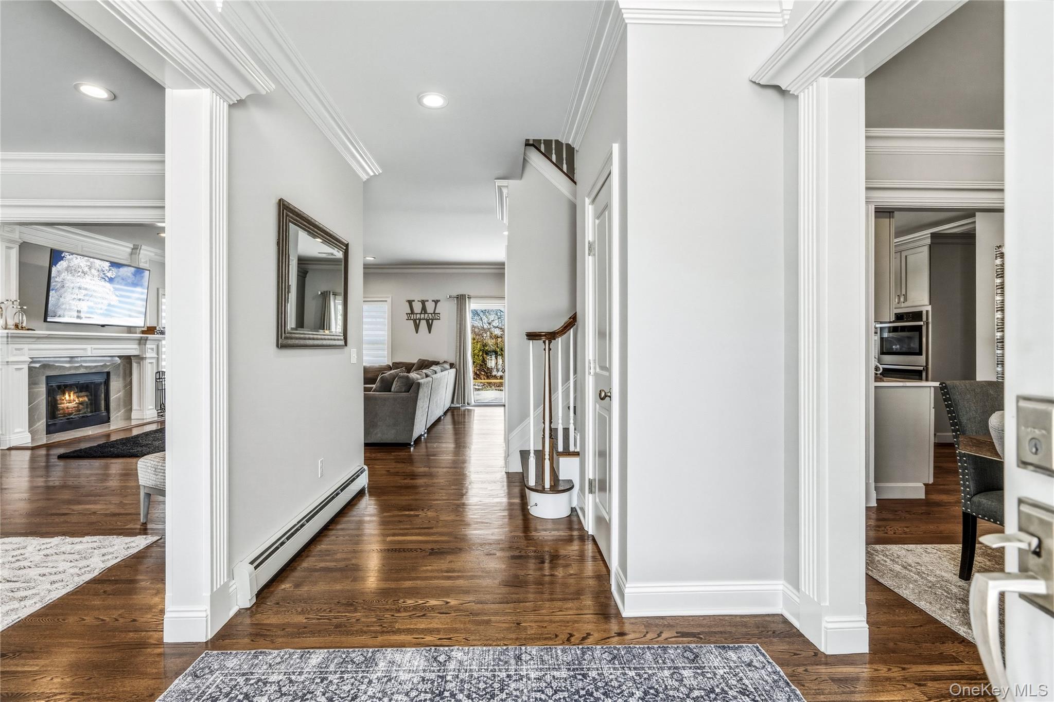 #2 photo, 3 Manor Court, 東長島 Mount Sinai , NY 11766