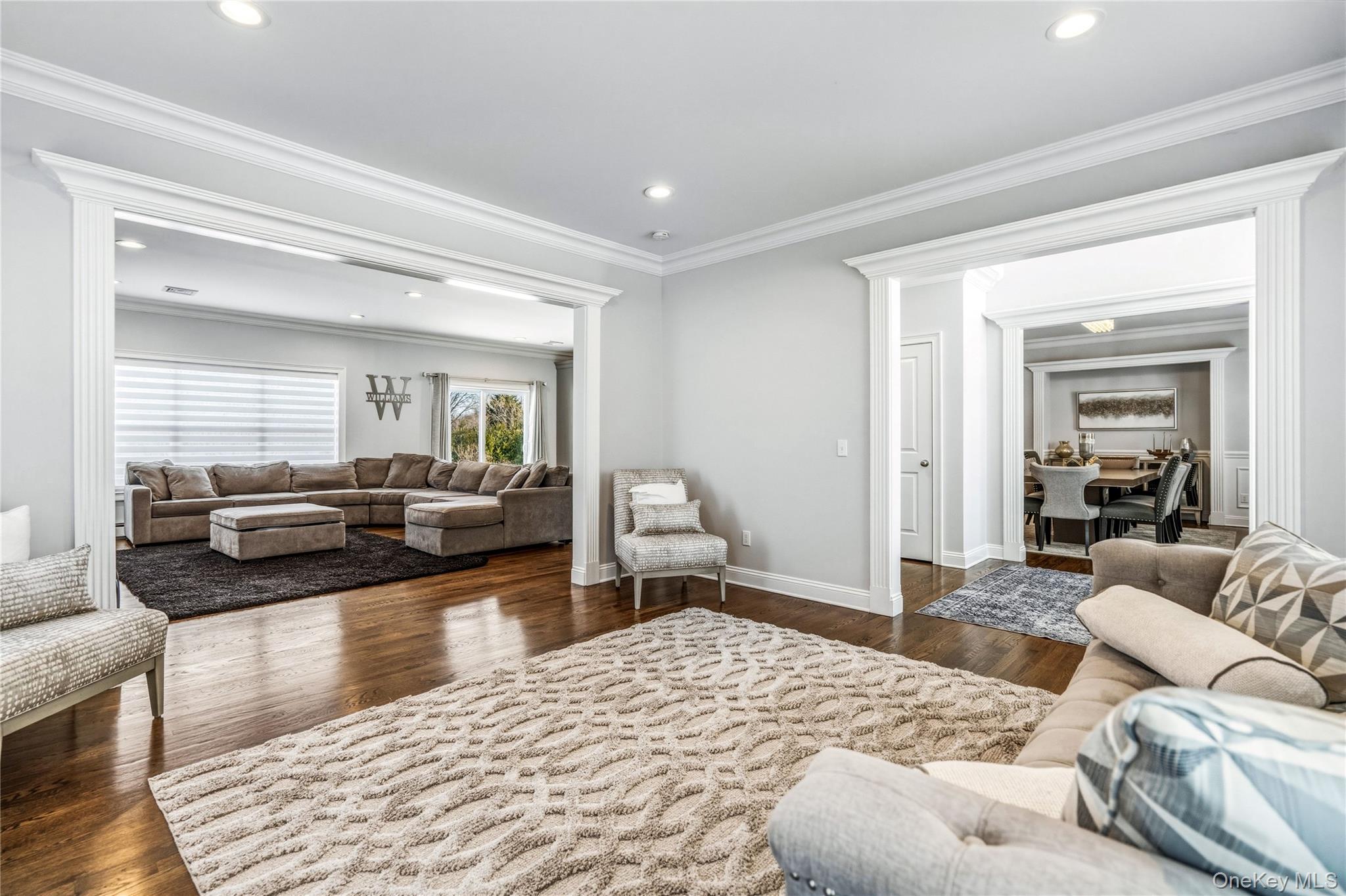 #8 photo, 3 Manor Court, 東長島 Mount Sinai , NY 11766