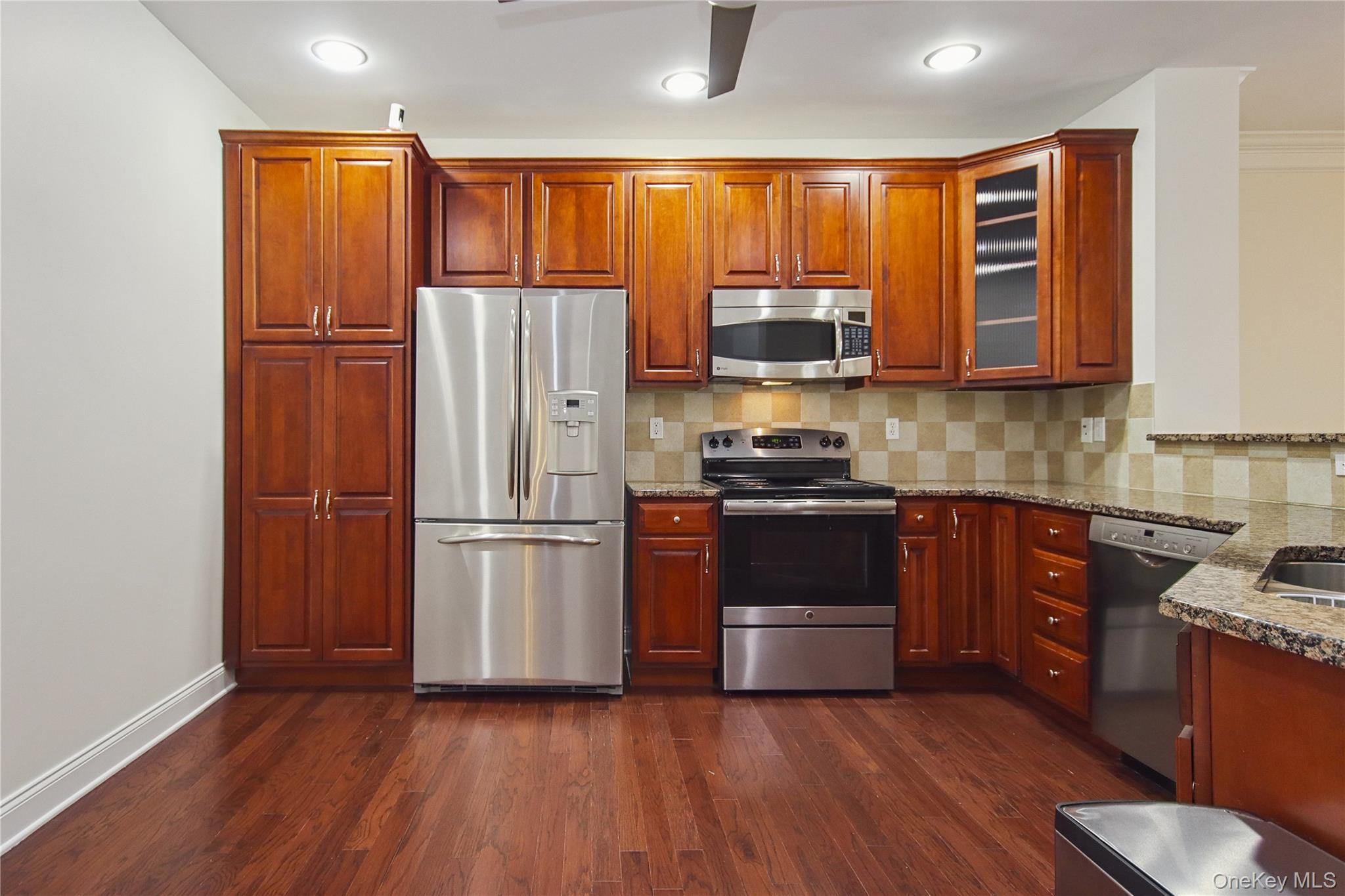 #8 photo, 323 Regency Drive, Fishkill , NY 12524