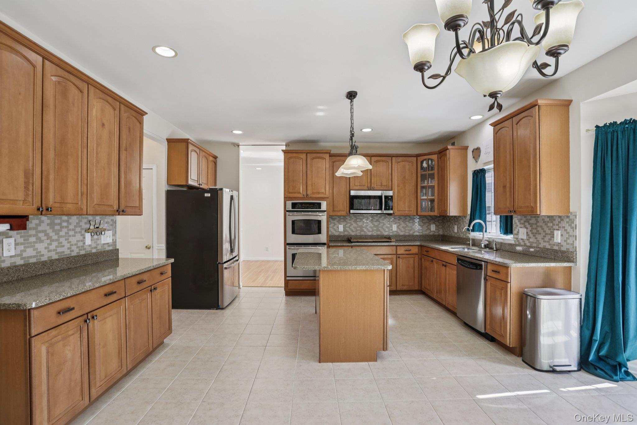 #11 photo, 3015 Molly Pitcher Drive, New Windsor , NY 12553