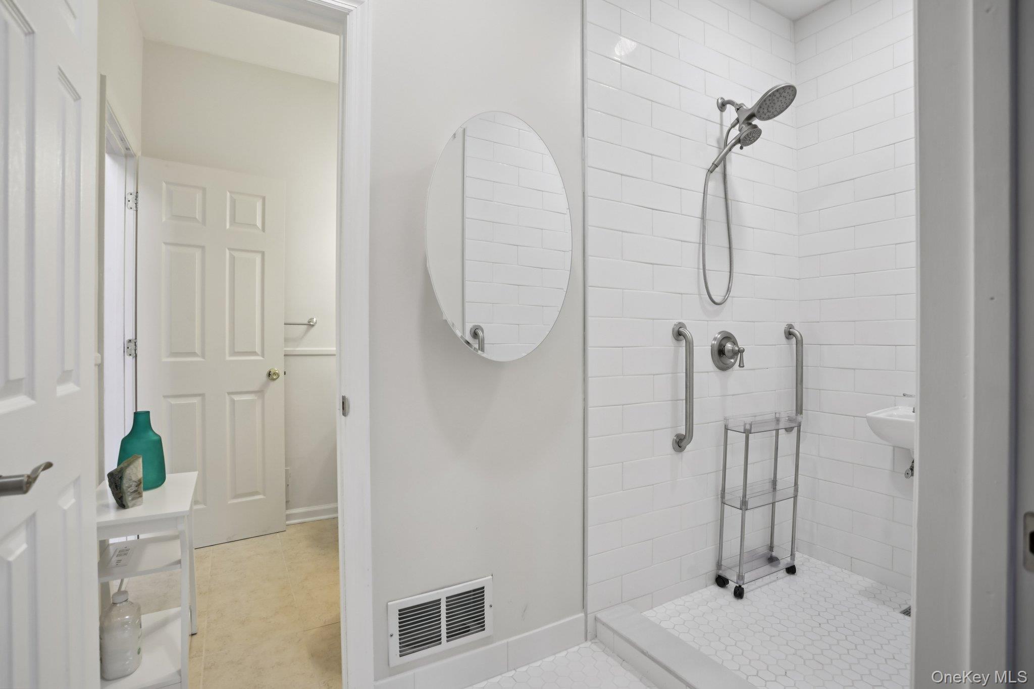 #15 photo, 3015 Molly Pitcher Drive, New Windsor , NY 12553