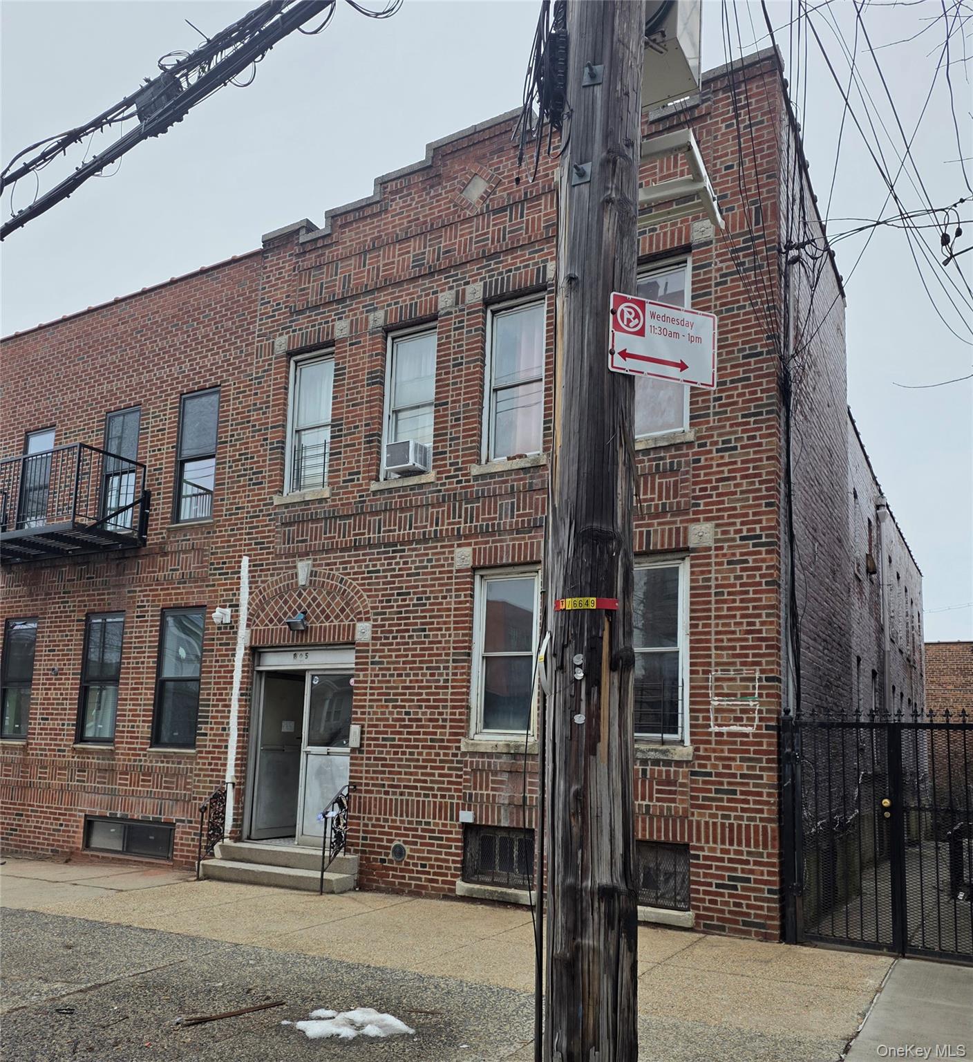 #1 photo, 805 Adee Avenue, Bronx , NY 10467