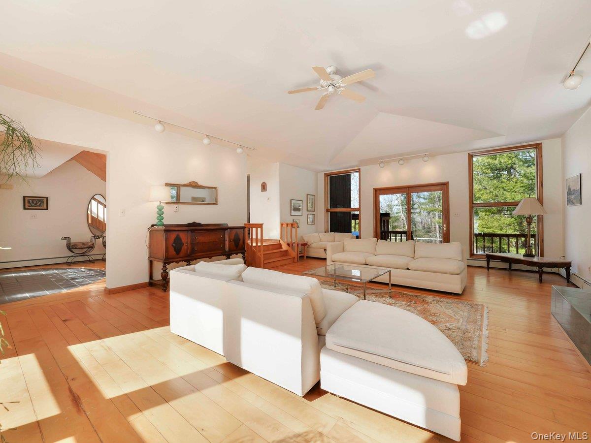 #4 photo, 118 Split Rock Drive, Barryville , NY 12719