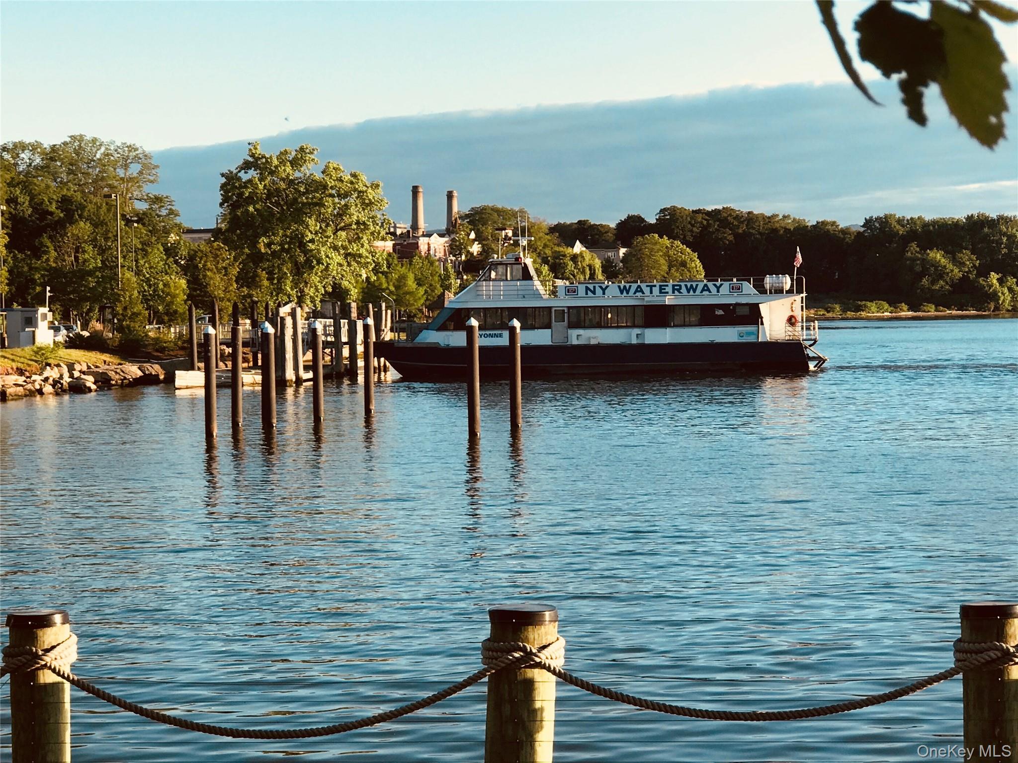 #13 photo, 2 Leeward Drive, 紐約州 Haverstraw , NY 10927