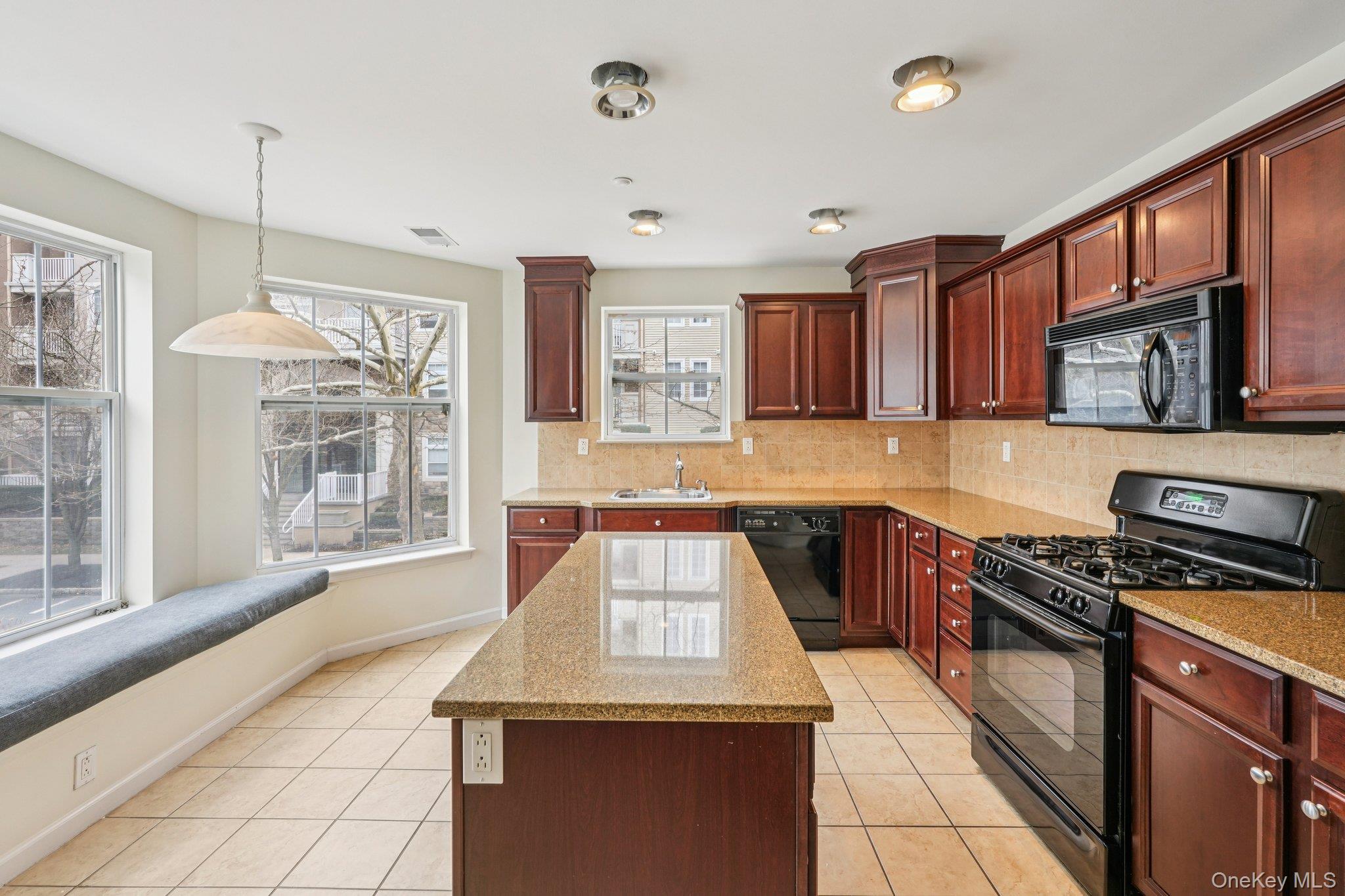 #16 photo, 2 Leeward Drive, Haverstraw , NY 10927