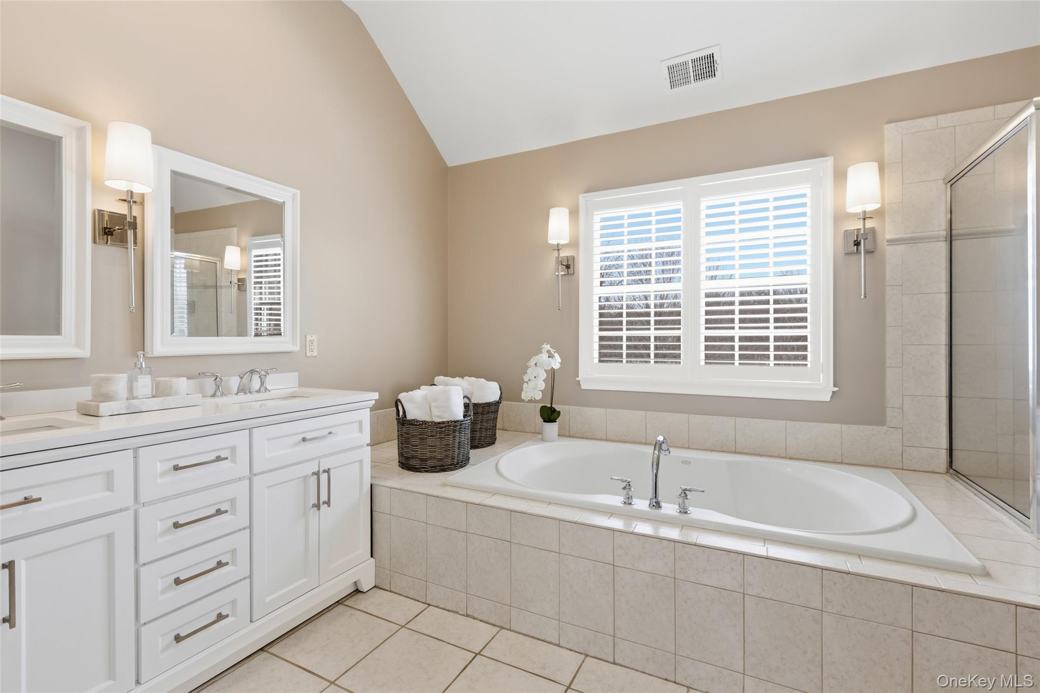 #17 photo, 2 Bassett Court, Baldwin Place , NY 10505