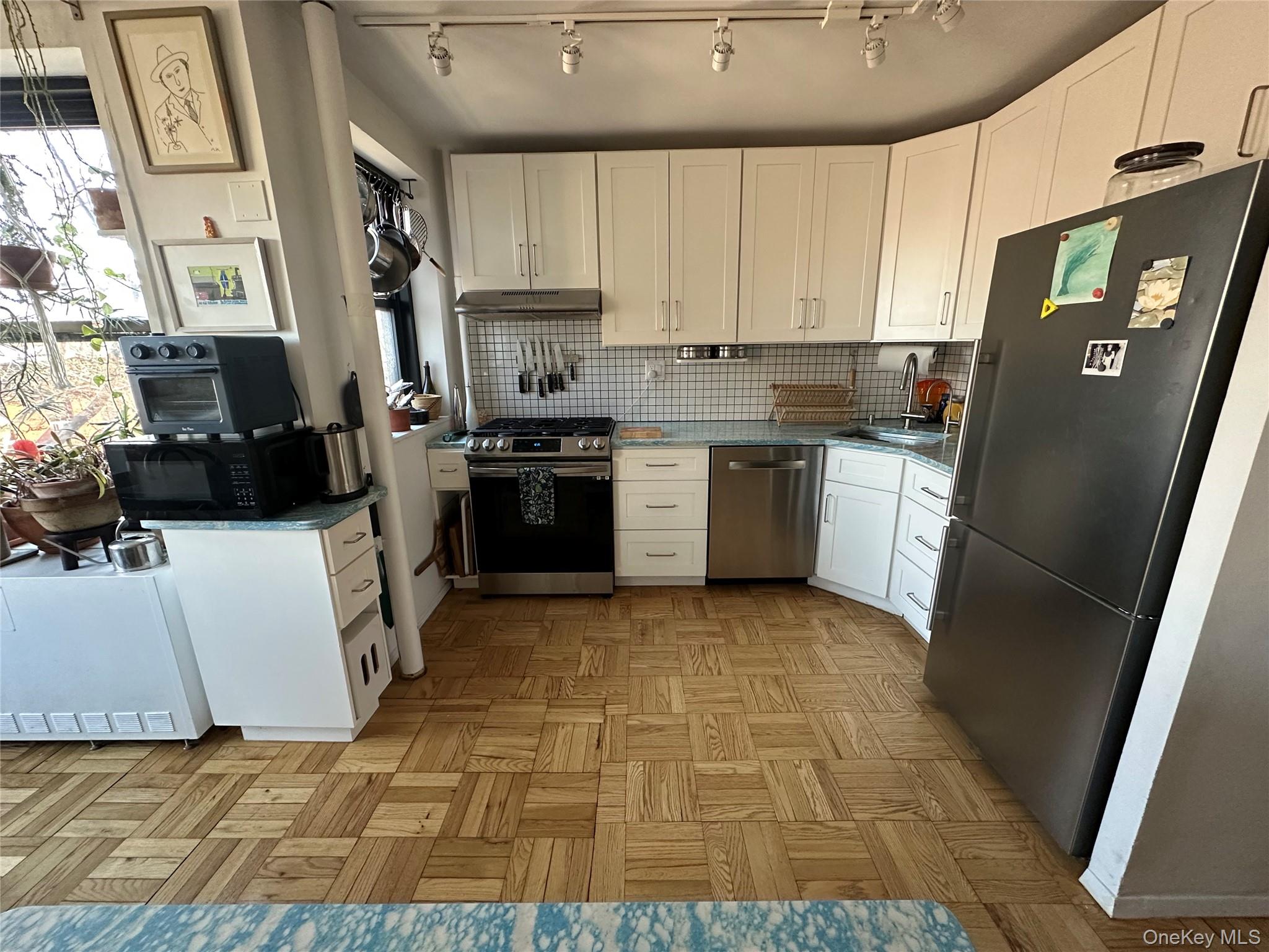 #3 photo, 193 Clinton Avenue, Бруклин ‖ Brooklyn , NY 11205