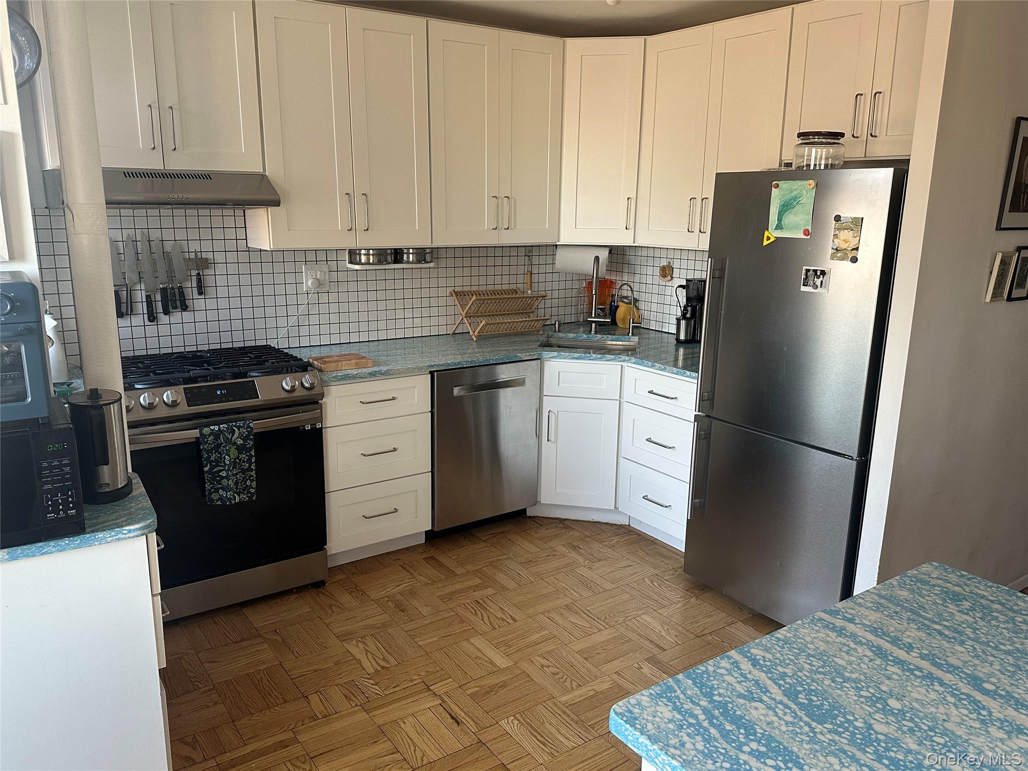 #6 photo, 193 Clinton Avenue, Бруклин ‖ Brooklyn , NY 11205