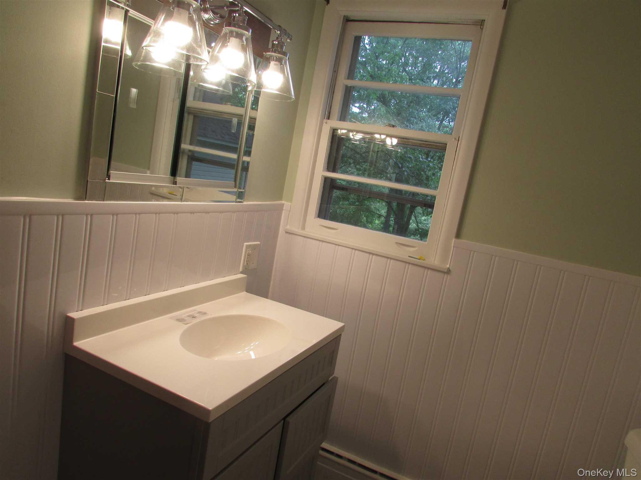 #13 photo, 361 ROUTE 376 1ST FLOOR, 紐約州 Hopewell Junction , NY 12533