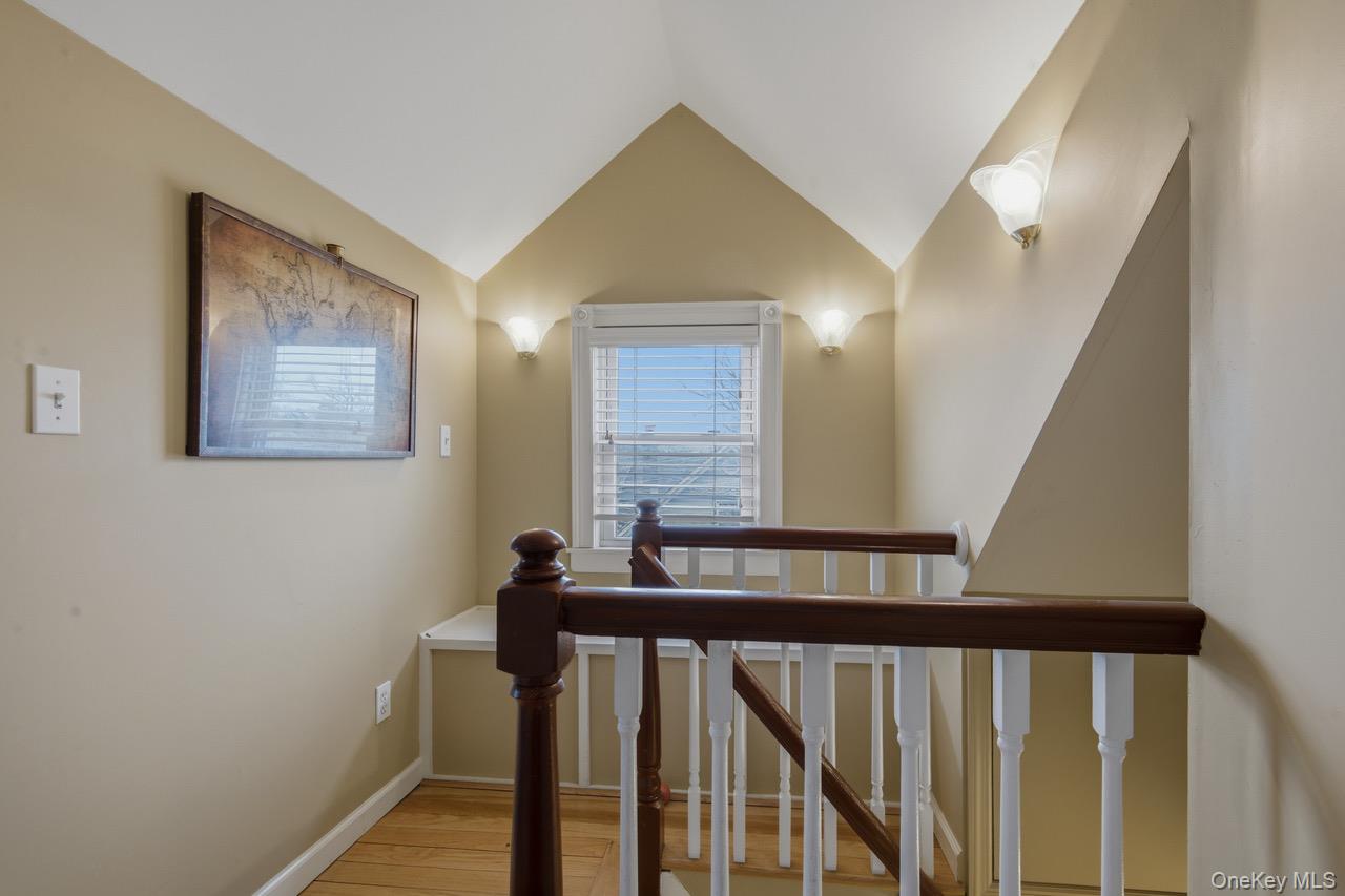 #20 photo, 155 Smith Avenue, Islip , NY 11751