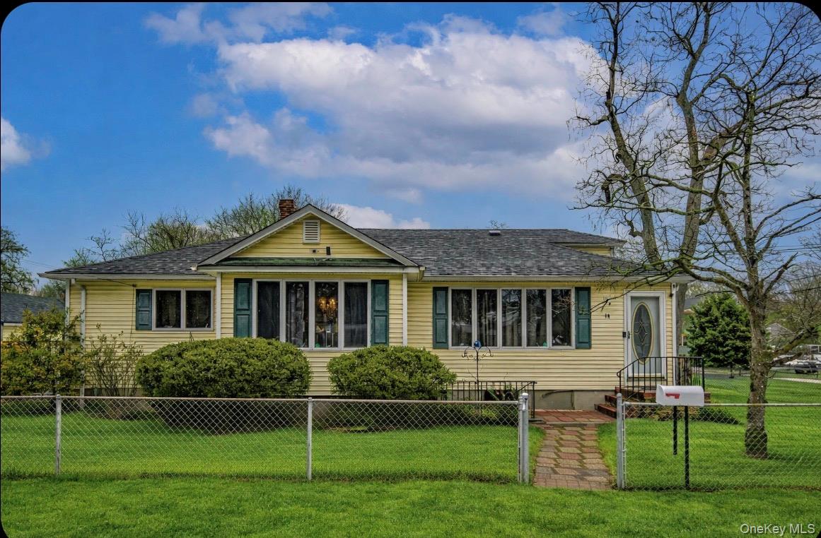 #1 photo, 36 E 12th Street, Huntington Station , NY 11746