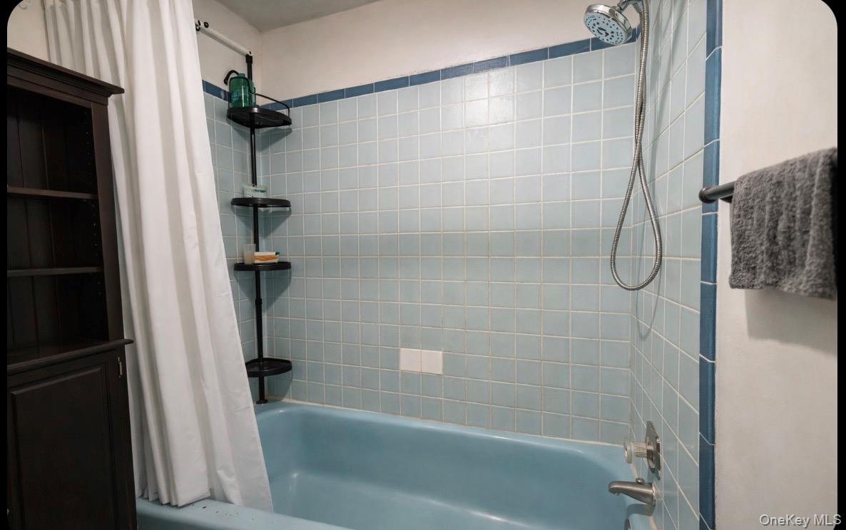 #11 photo, 36 E 12th Street, Huntington Station , NY 11746