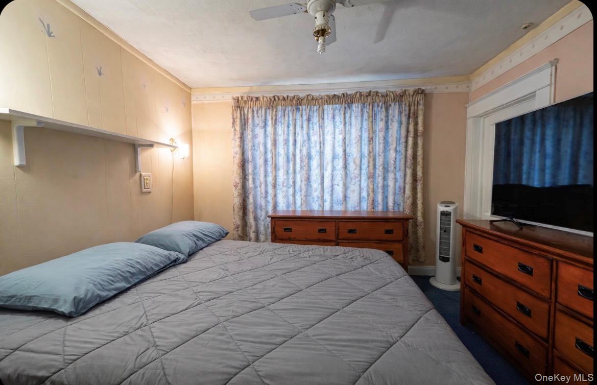 #9 photo, 36 E 12th Street, Huntington Station , NY 11746