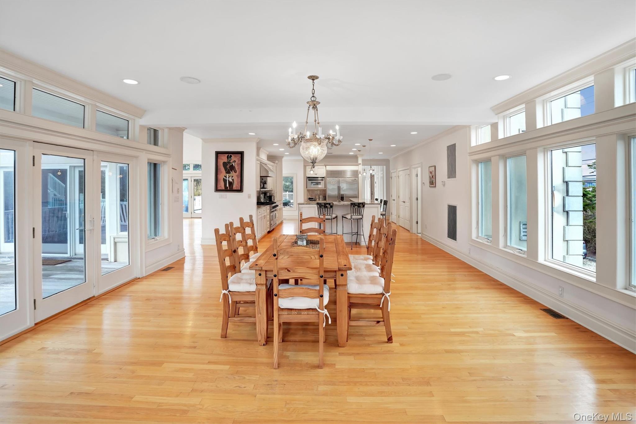 #12 photo, 605 Dune Road, מחוז סאפוק Westhampton , NY 11977