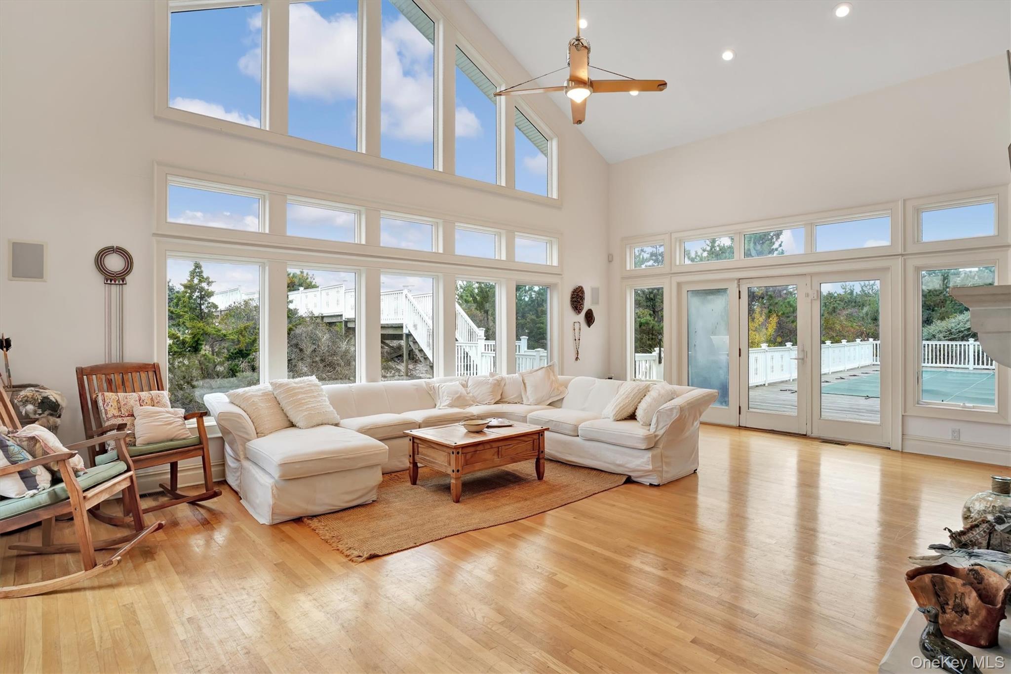 #13 photo, 605 Dune Road, מחוז סאפוק Westhampton , NY 11977