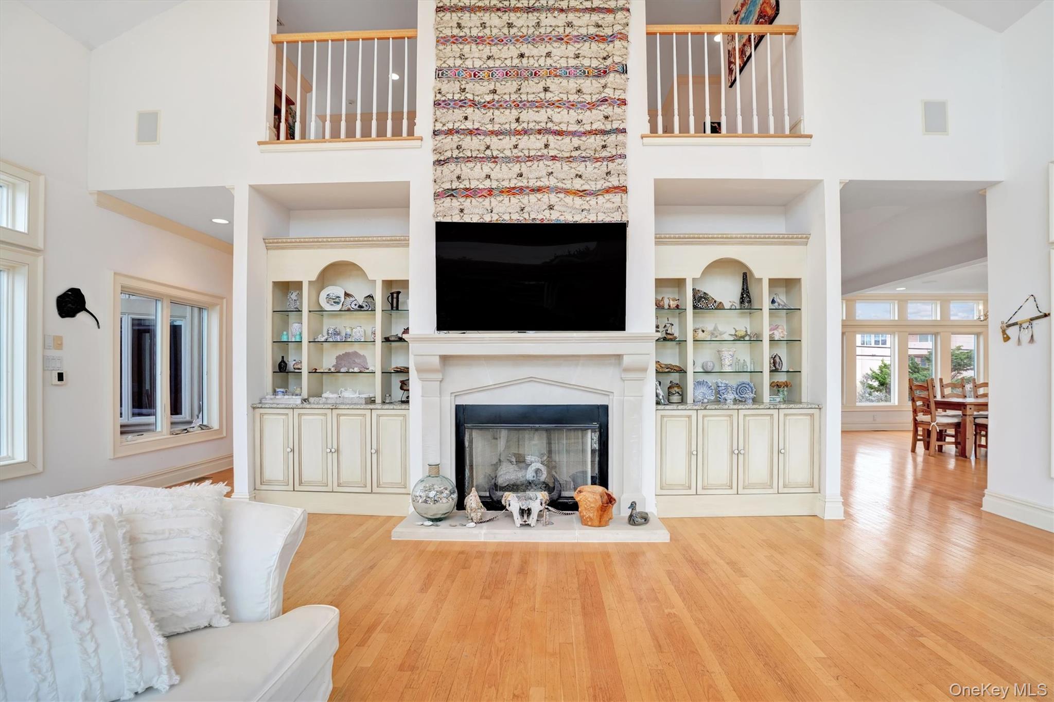 #14 photo, 605 Dune Road, מחוז סאפוק Westhampton , NY 11977