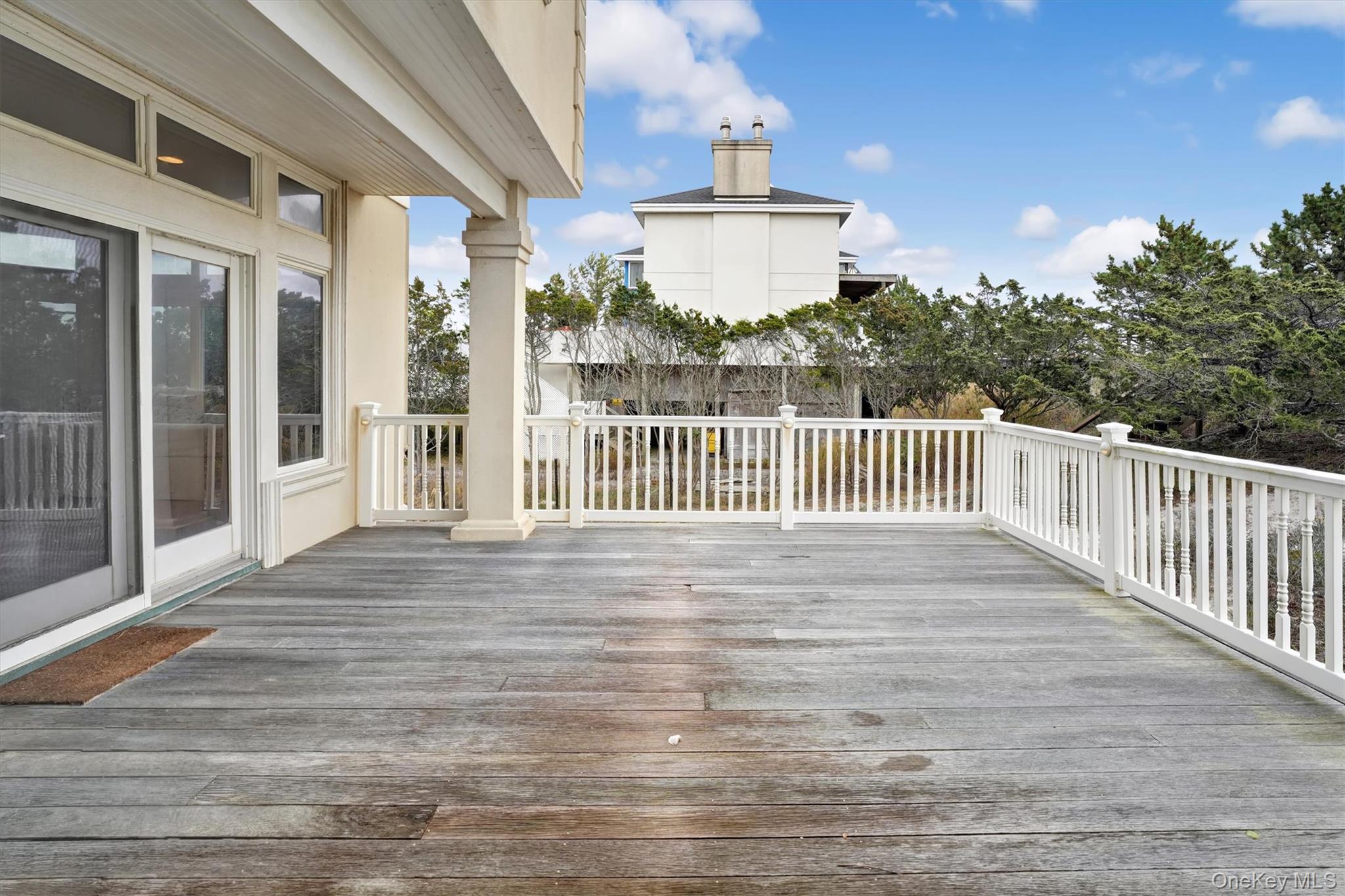 #15 photo, 605 Dune Road, מחוז סאפוק Westhampton , NY 11977