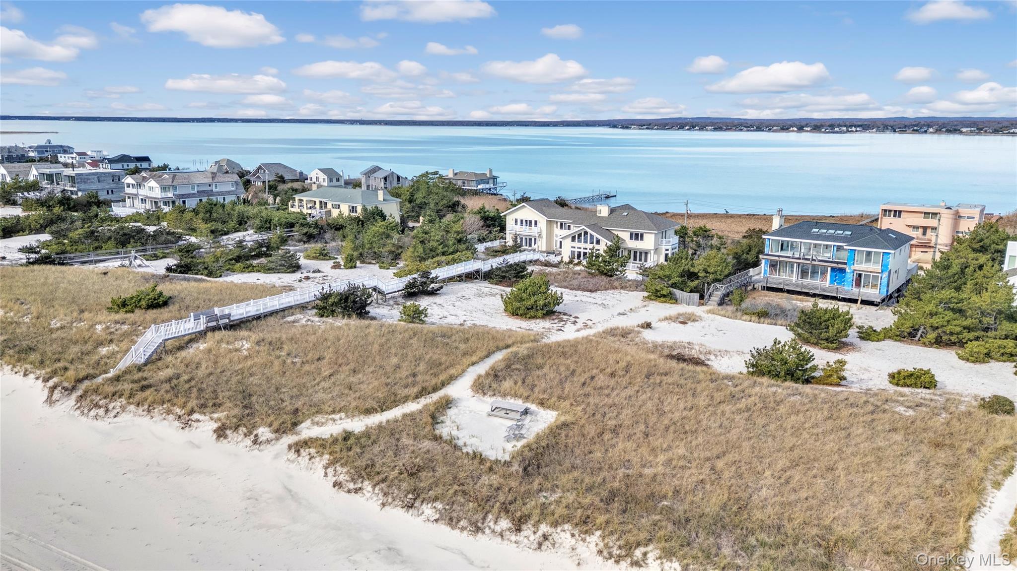 #7 photo, 605 Dune Road, מחוז סאפוק Westhampton , NY 11977