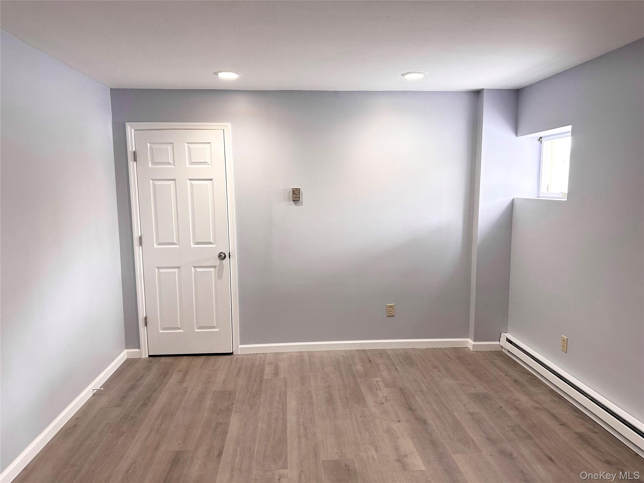 #12 photo, 5 Arthur Street, Riverhead , NY 11901