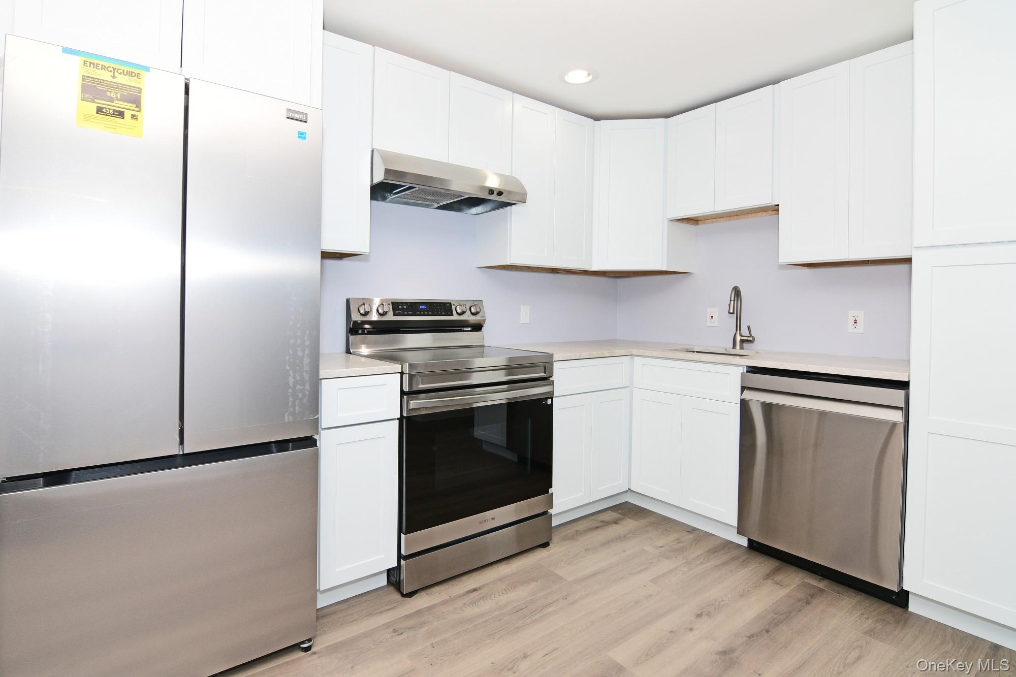 #19 photo, 5 Arthur Street, Riverhead , NY 11901