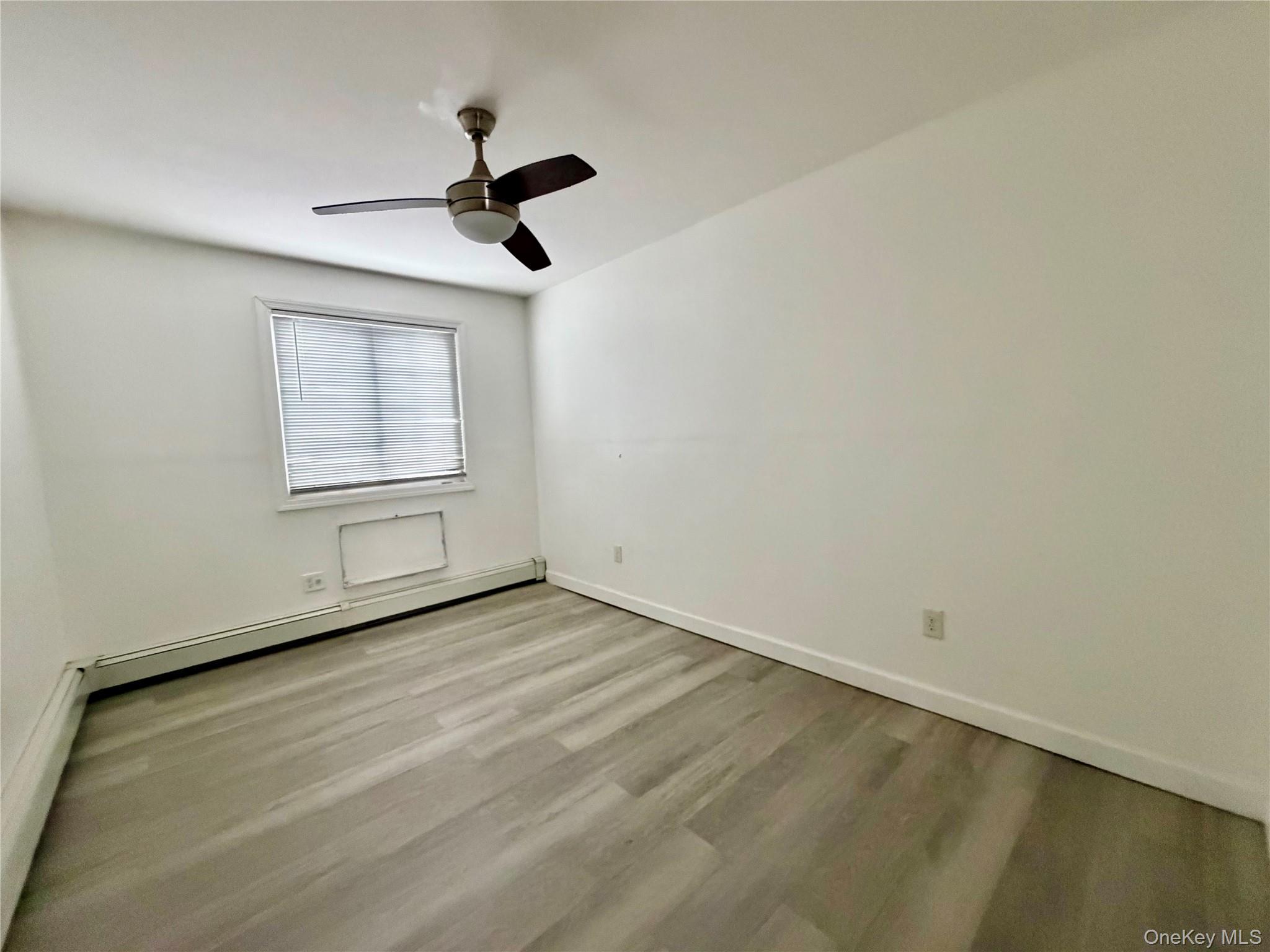 #8 photo, 199 Cross Bay Parkway, কুইন্‌স Broad Channel , NY 11693