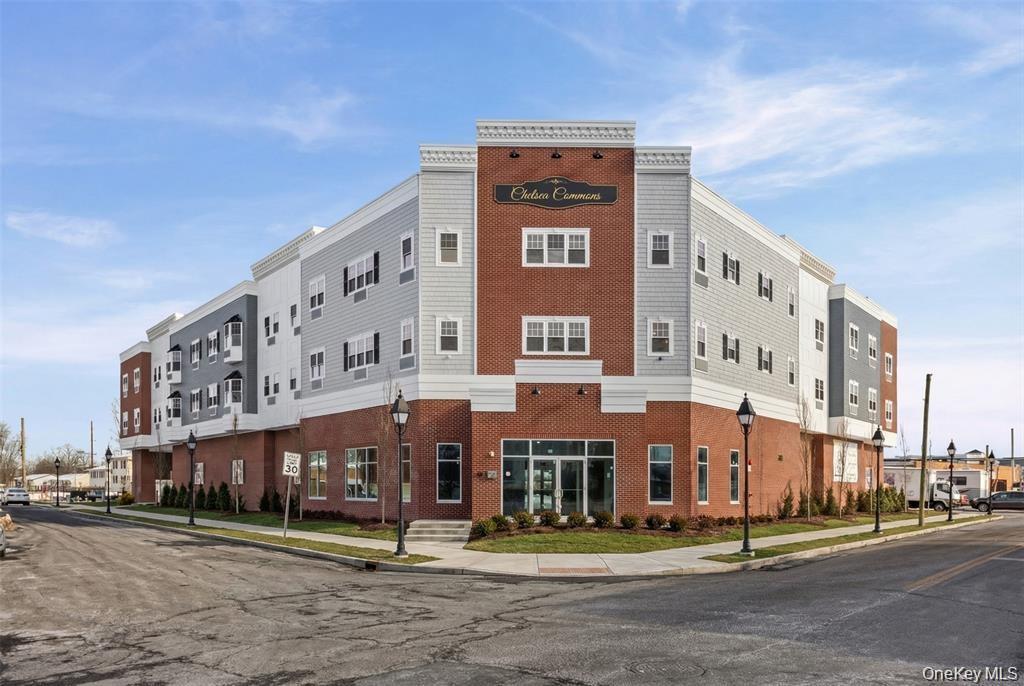 #1 photo, 227 4th Avenue, 롱 아일랜드 Bay Shore , NY 11706