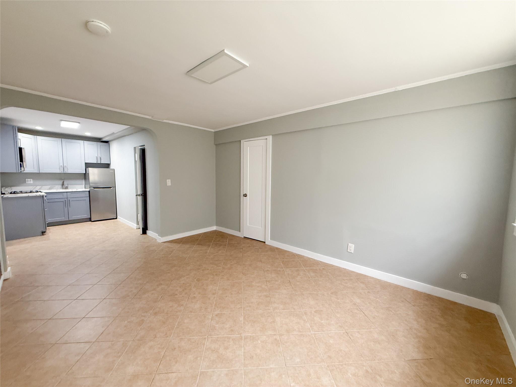 #8 photo, 302 E Broadway, Long Beach , NY 11561