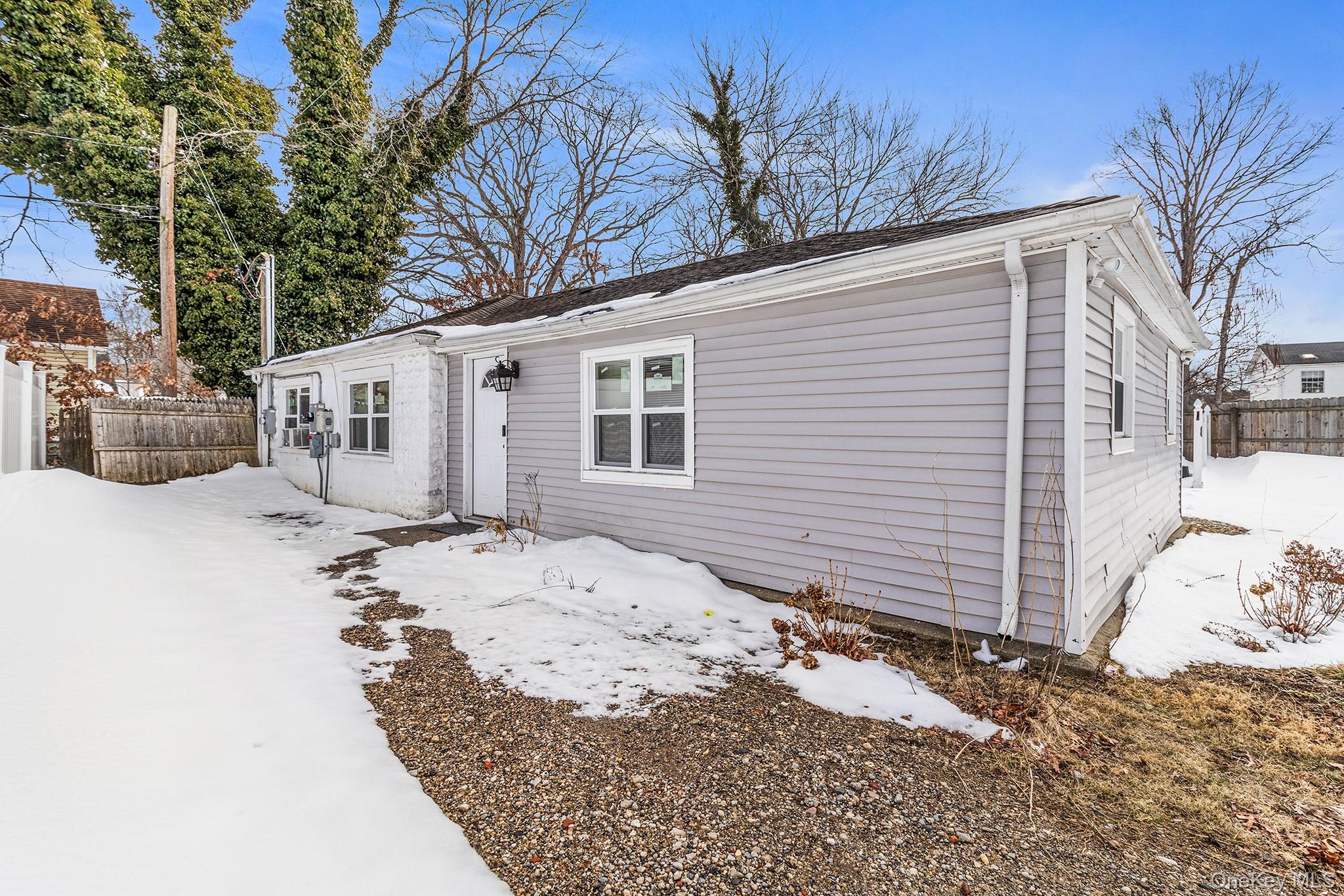 #19 photo, 9 Deer Street, Wyandanch , NY 11798