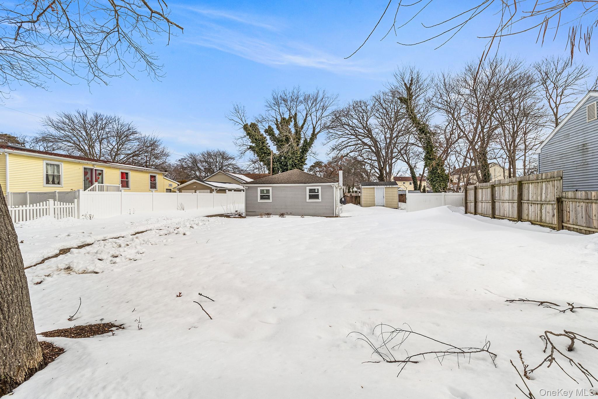 #20 photo, 9 Deer Street, Wyandanch , NY 11798