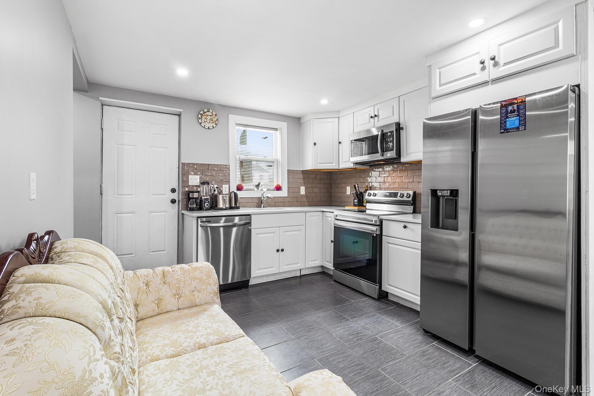 #7 photo, 9 Deer Street, Wyandanch , NY 11798