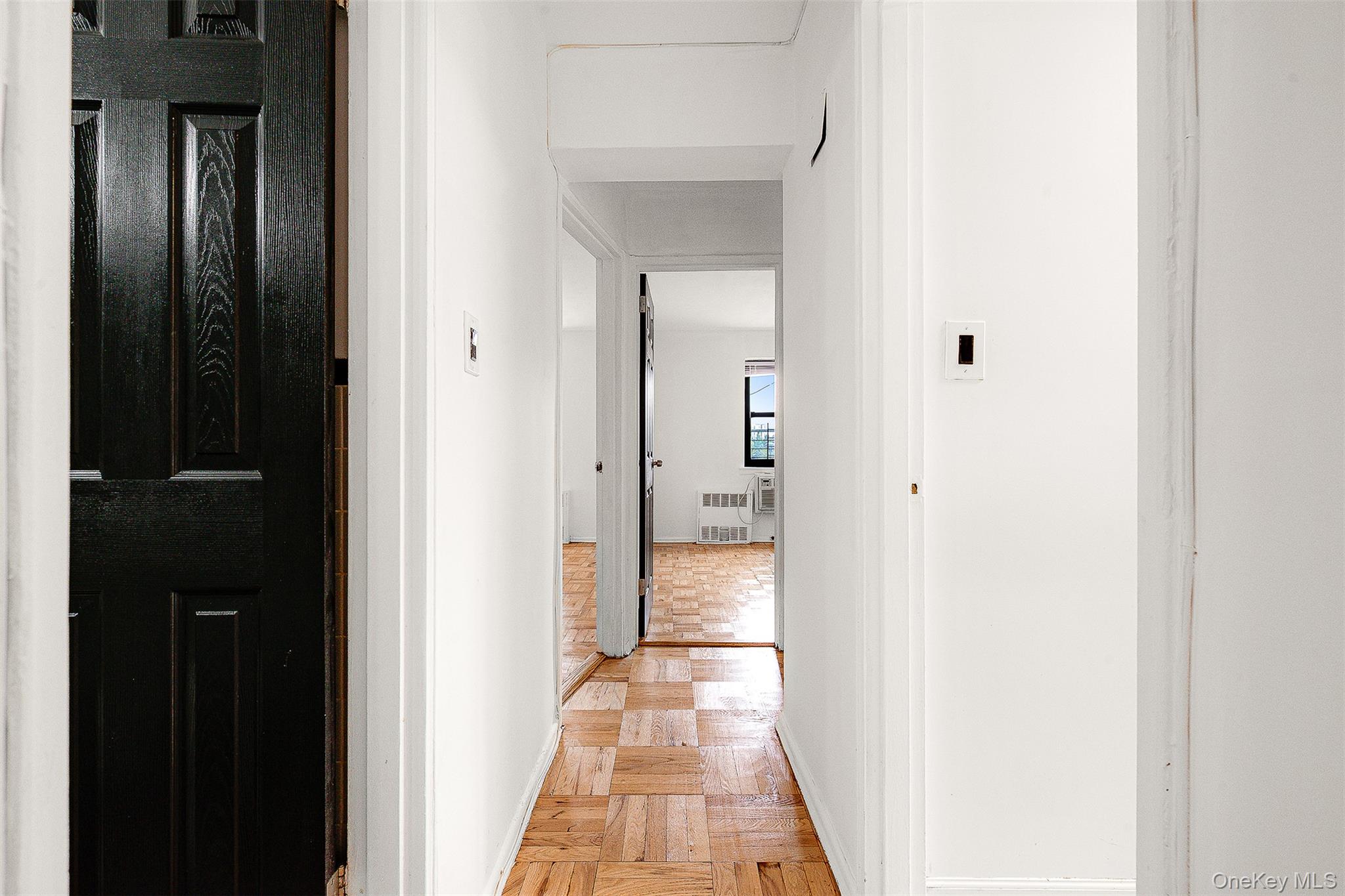 #15 photo, 94-30 60th Avenue, 뉴욕퀸즈 Elmhurst , NY 11373