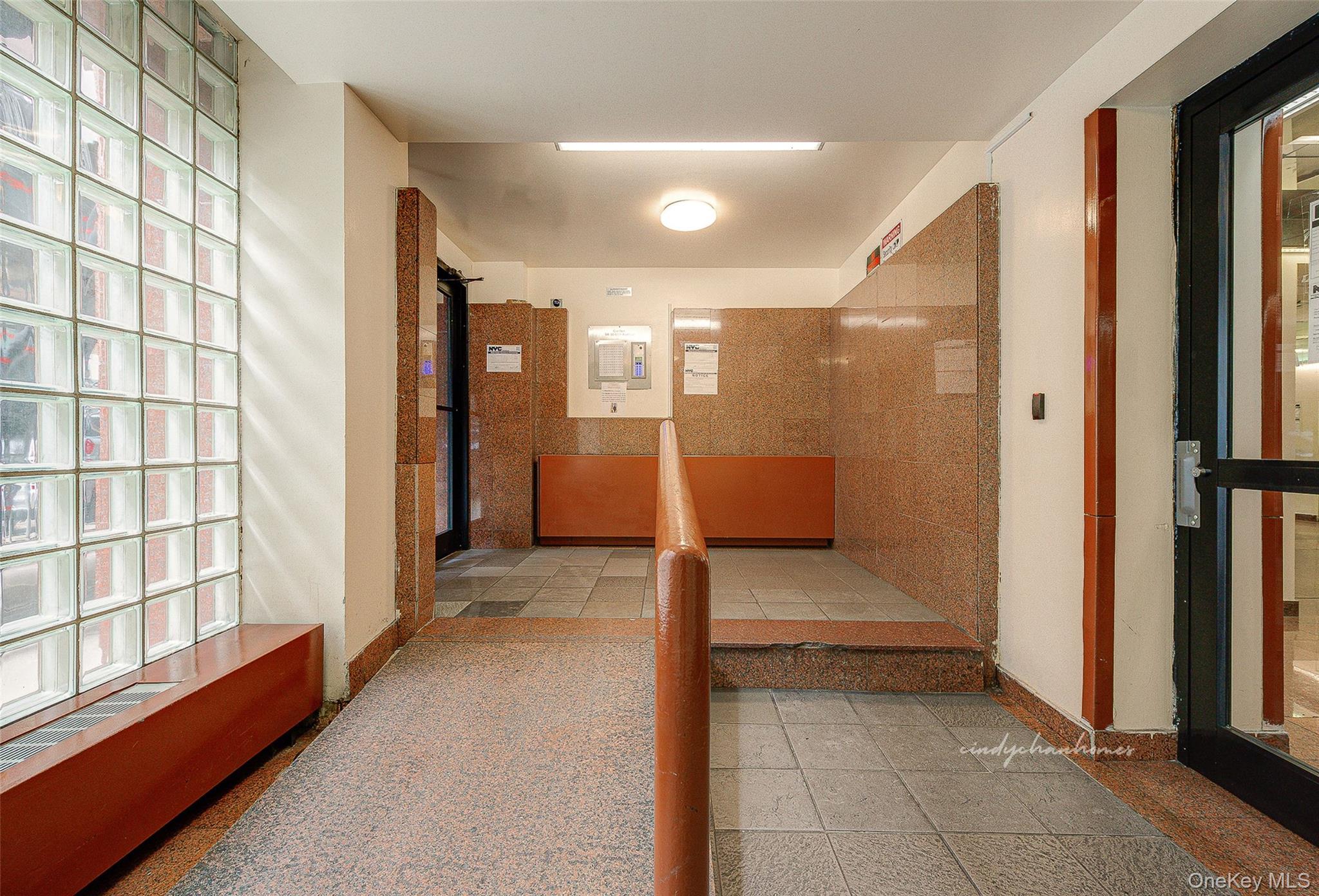 #2 photo, 94-30 60th Avenue, 뉴욕퀸즈 Elmhurst , NY 11373