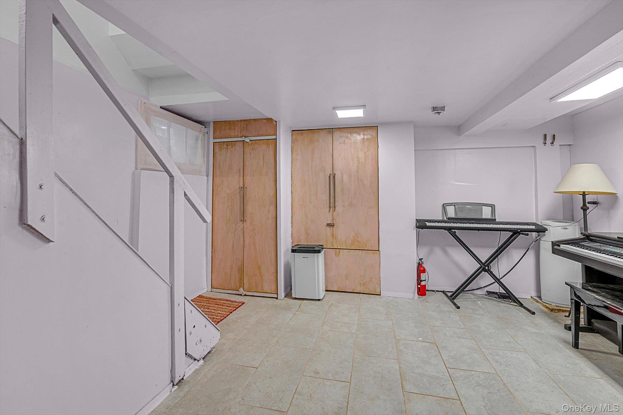 #16 photo, 39-12 215TH Place, 뉴욕퀸즈 Bayside , NY 11361