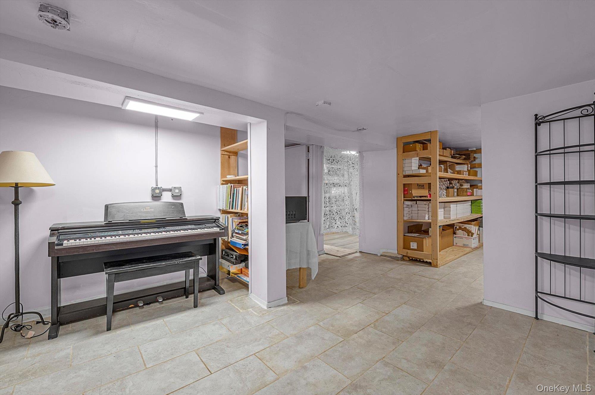 #20 photo, 39-12 215TH Place, Bayside , NY 11361