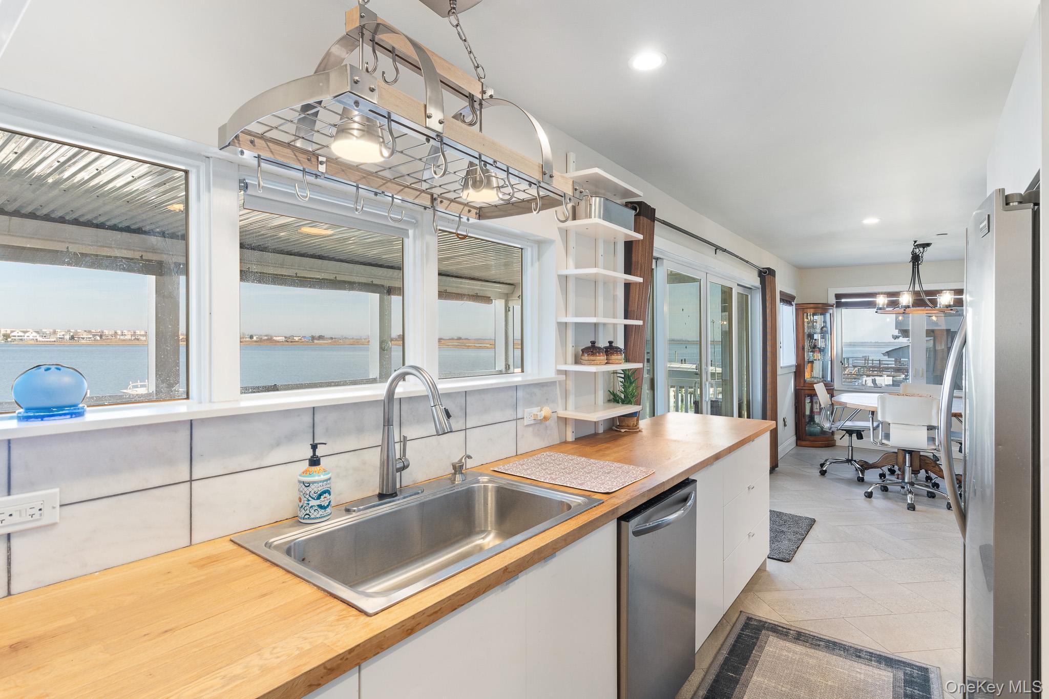 #13 photo, 3433 Bay Front Place, 長島 Baldwin , NY 11510