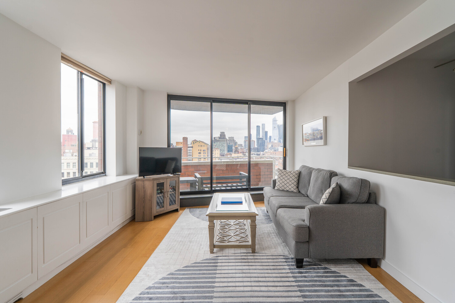 #1 photo, 140 CHARLES Street, מנהטן West Village , NY 10014