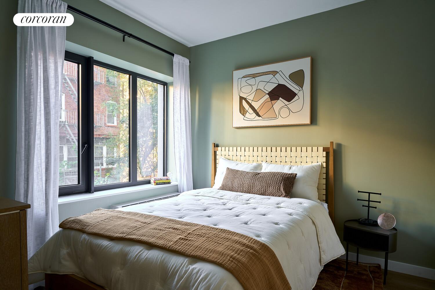 #6 photo, Bronx, Concourse , NY 10451