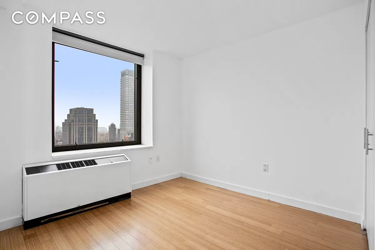 #5 photo, 100 W 39th Street, मैनहटन Midtown , NY 10018