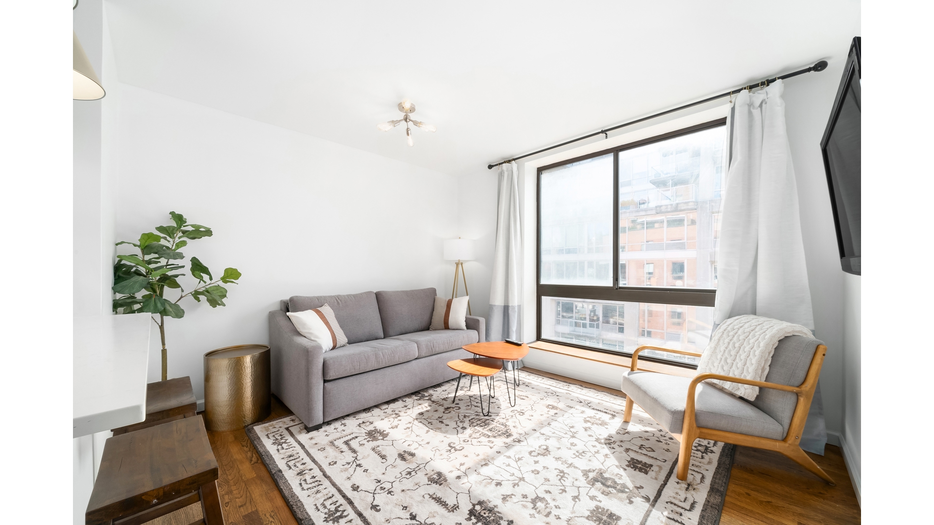 #2 photo, 445 W 19TH Street, מנהטן Chelsea , NY 10011