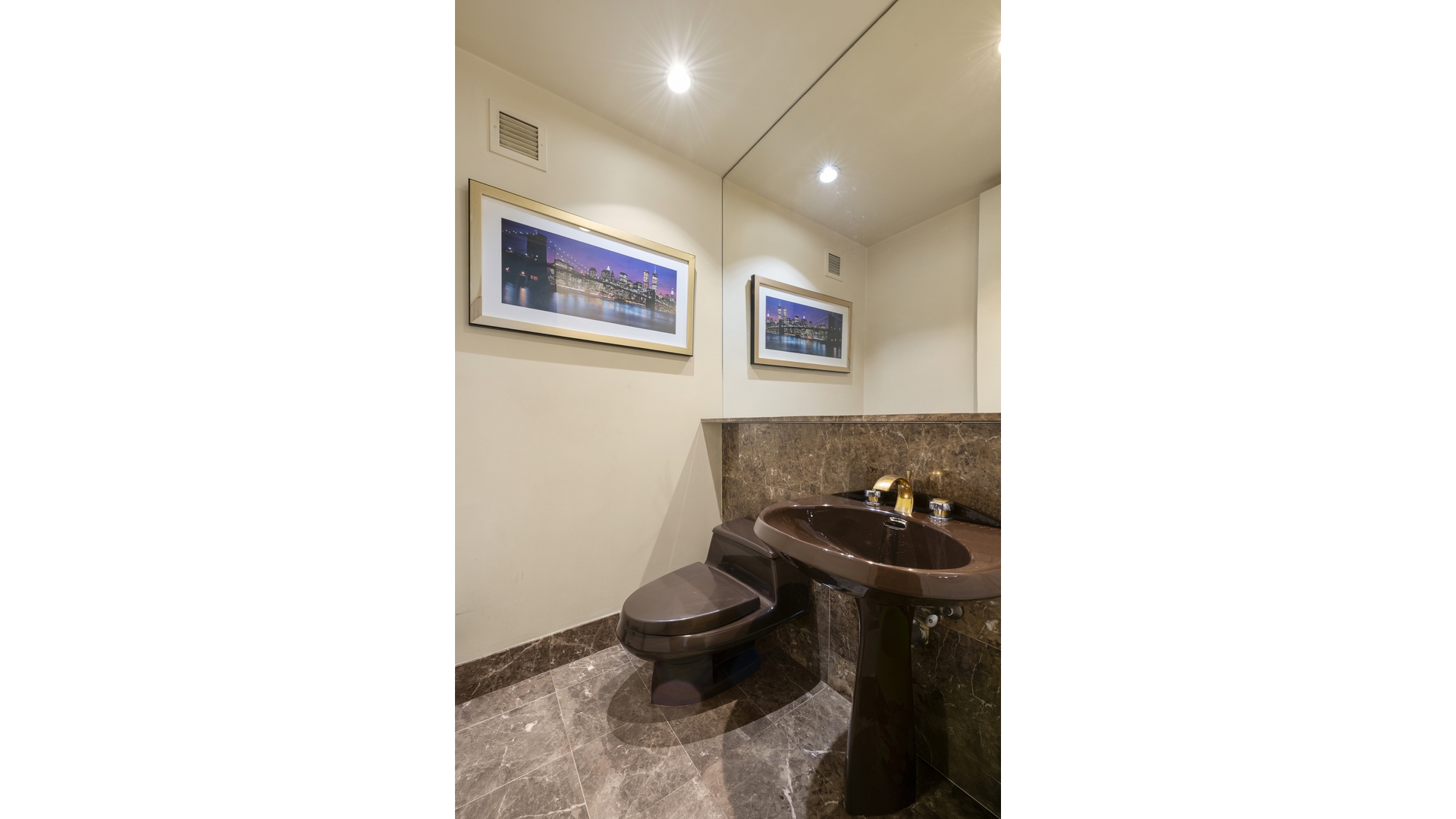 #13 photo, 100 UNITED NATIONS Plaza, Turtle Bay , NY 10017