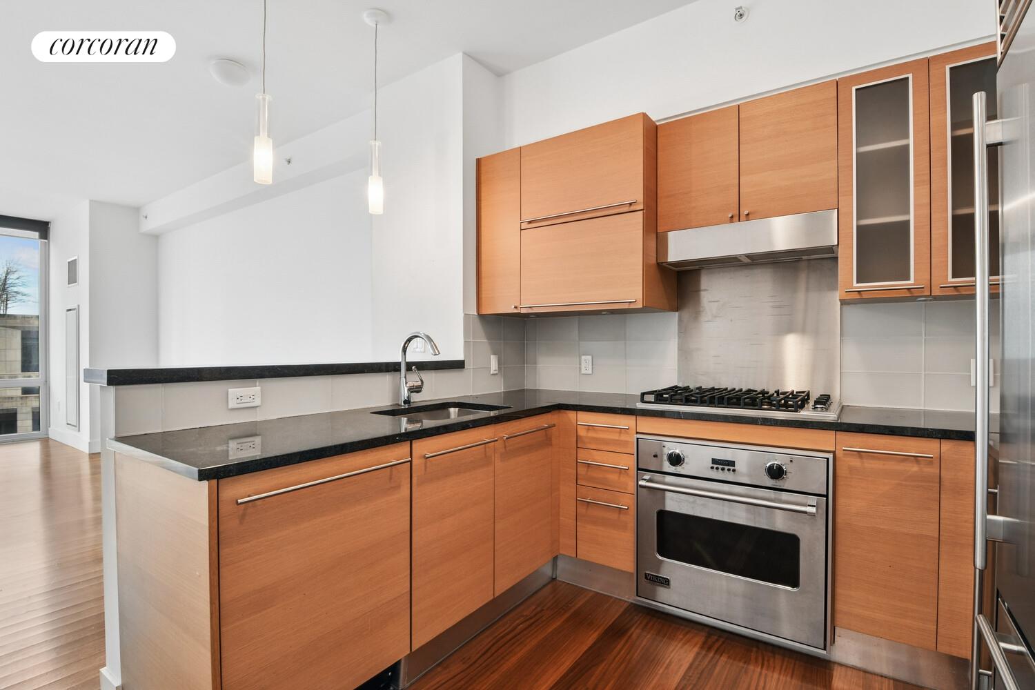 #8 photo, New York City, ম্যানহাটন Lincoln Square , NY 10023