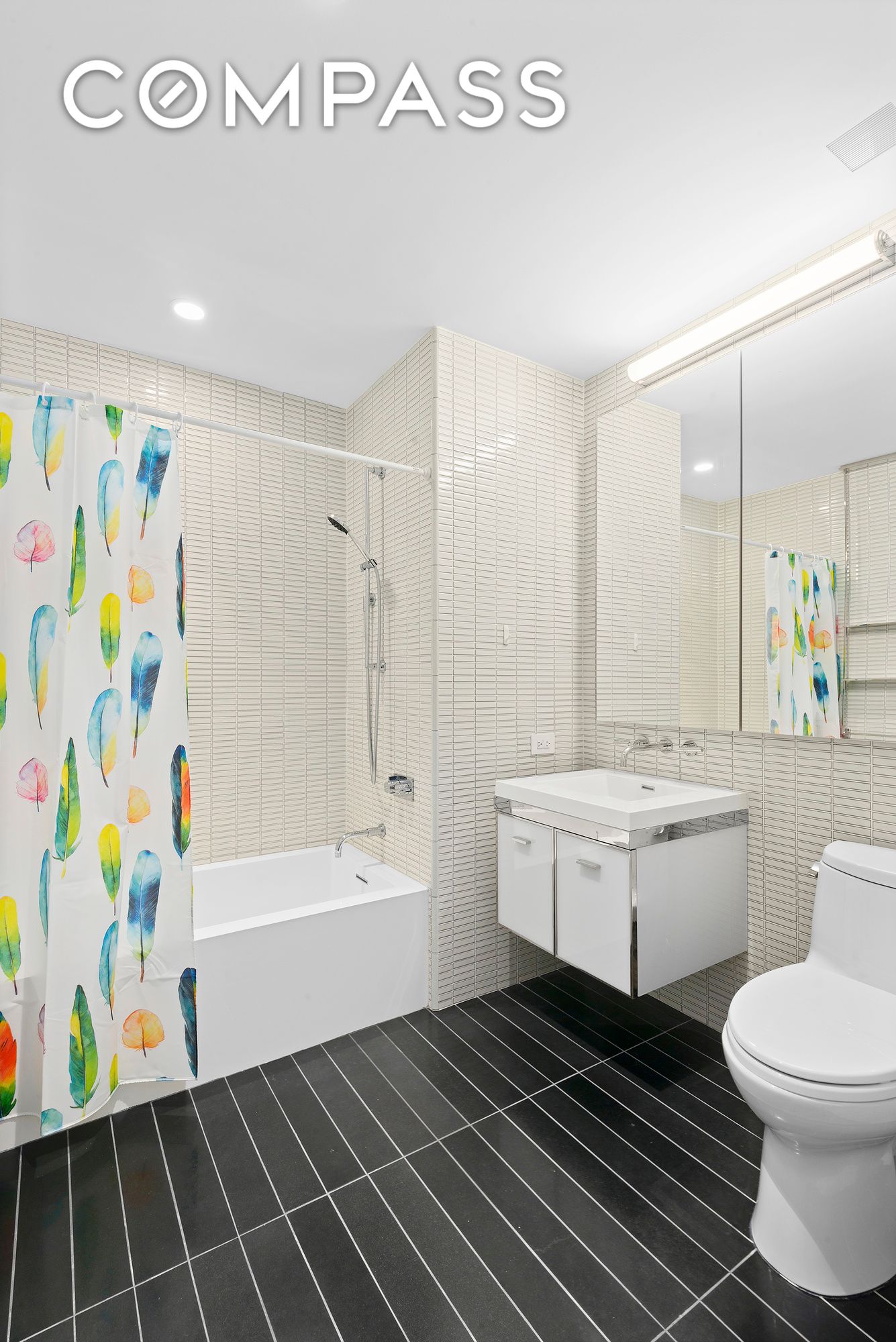 #9 photo, New York City, मैनहटन Two Bridges , NY 10002